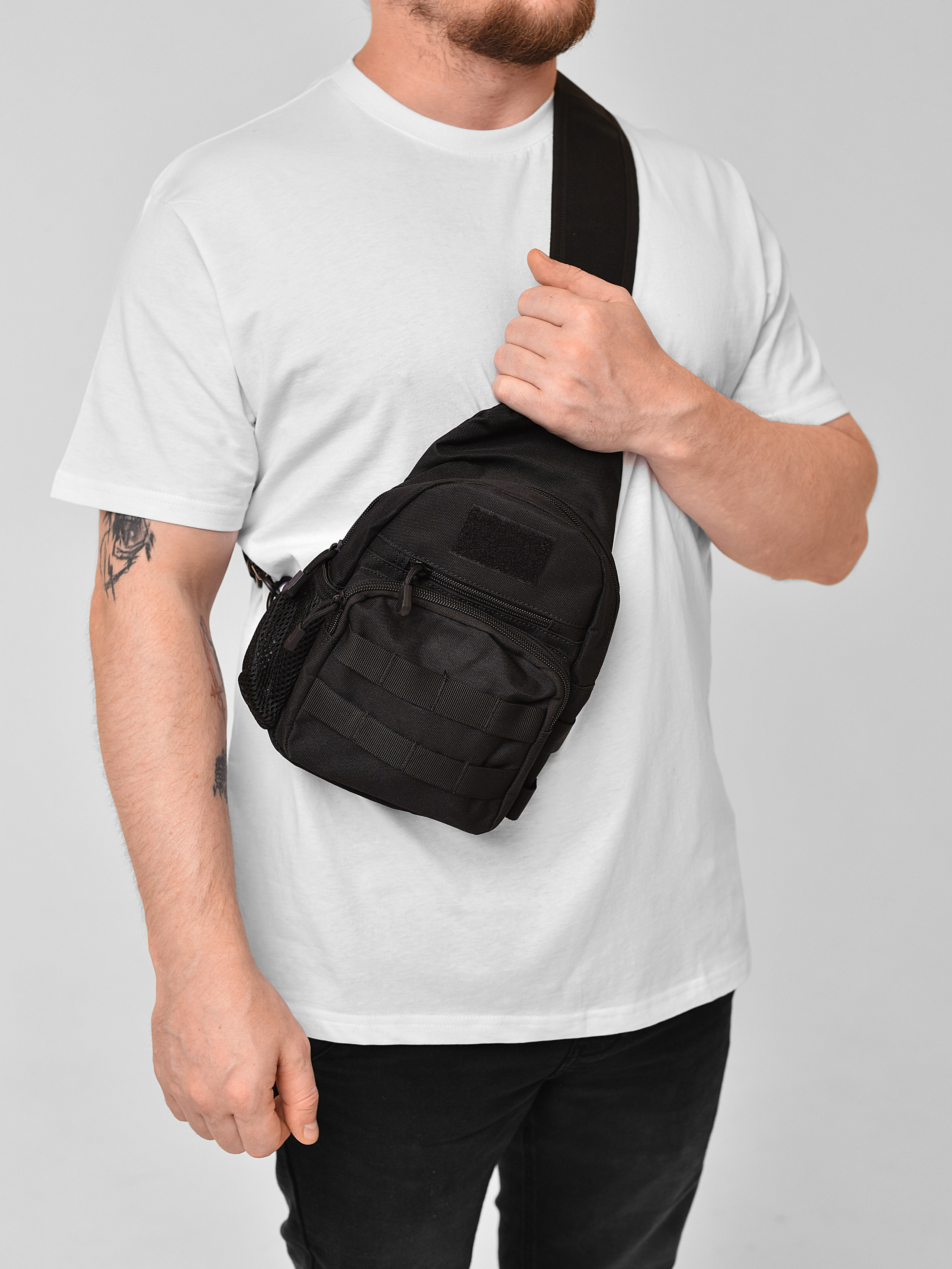 Кейс «Мужские сумки» для маркетплейсов. Фотограф Таина Комбарова