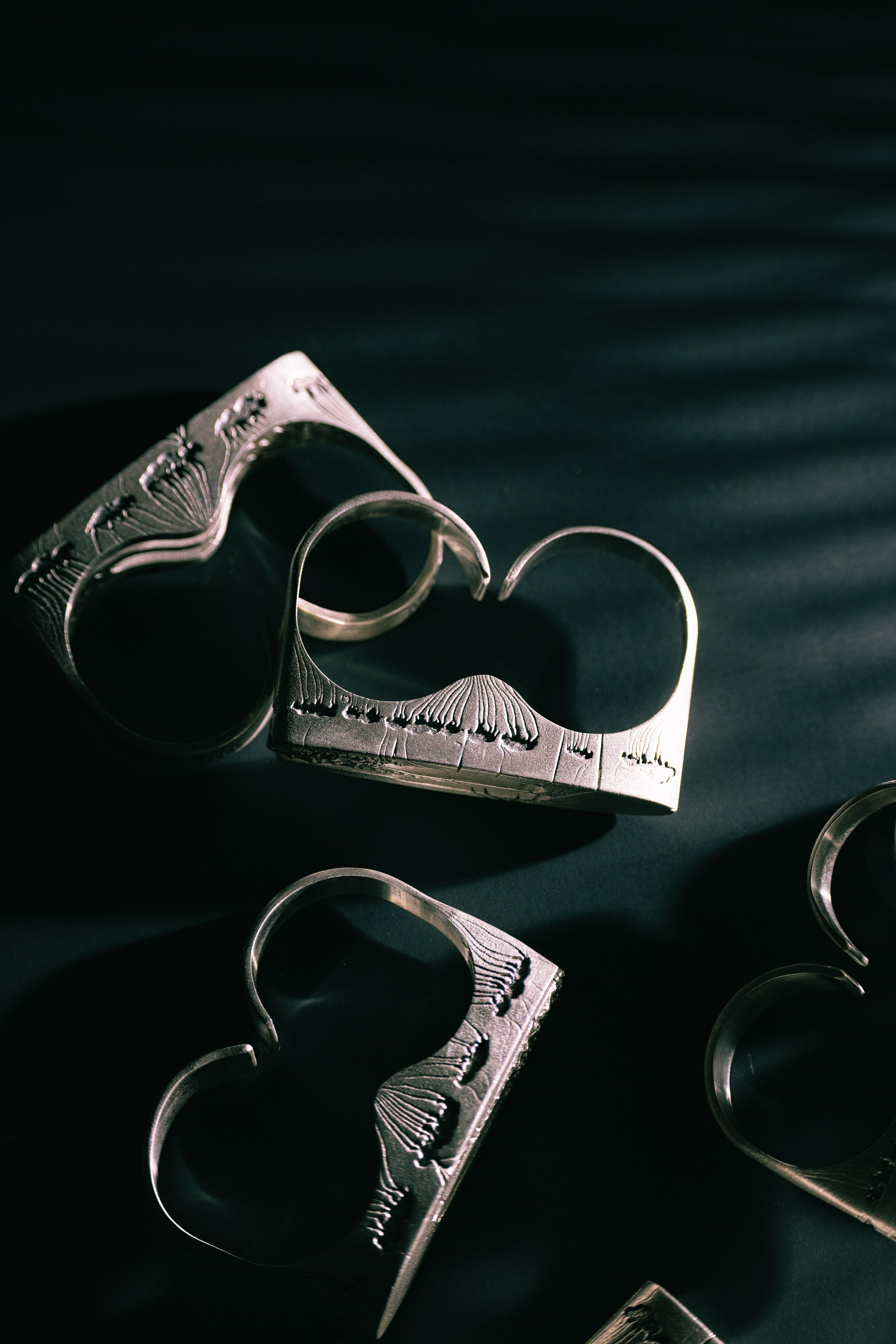 MOZI J х DADDYBATO. Photographer. Producer. Retoucher