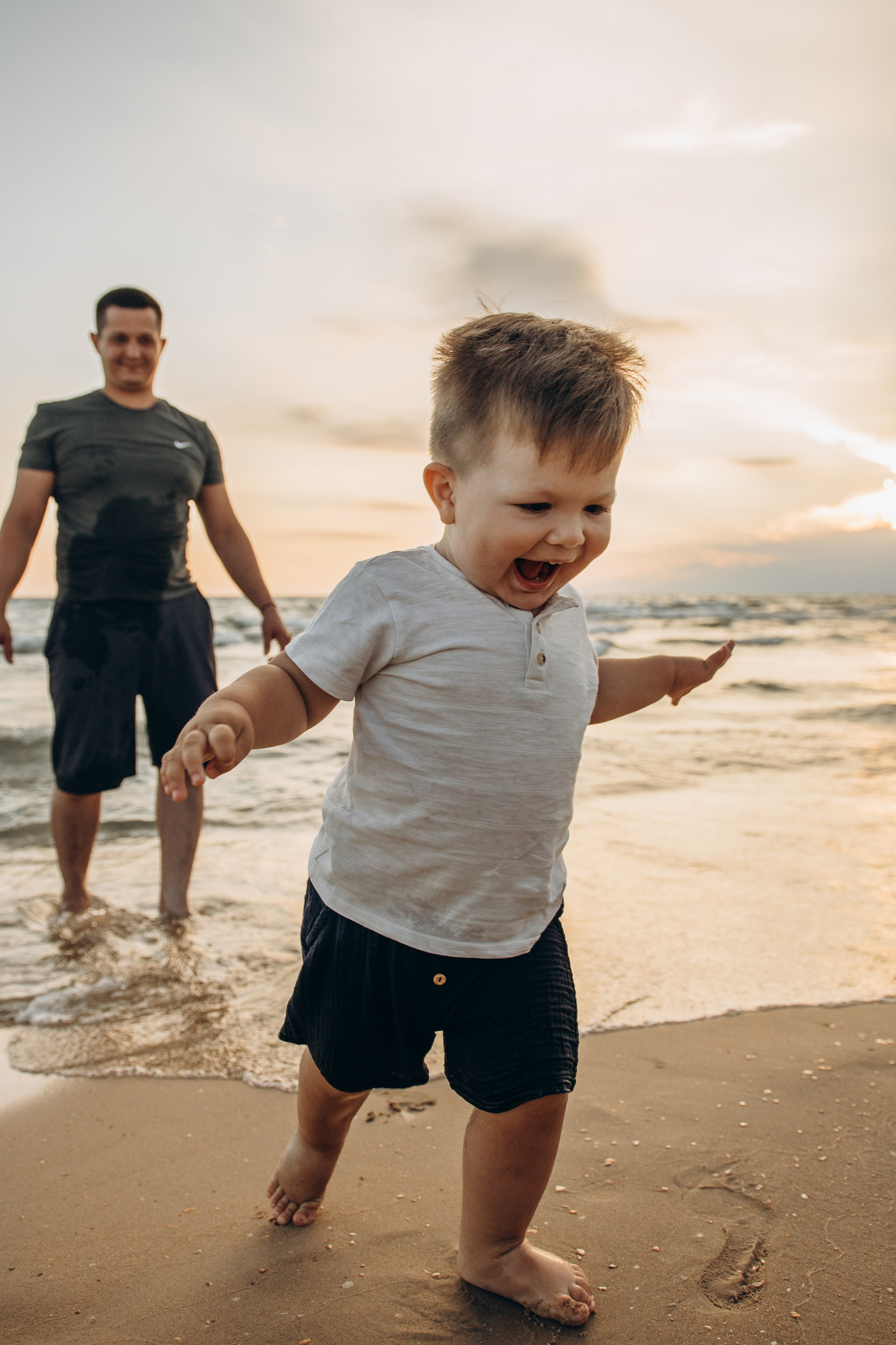 Михаил, Алена и Кирюша — встреча заката с любимыми. Семейный фотограф Новороссийск, Анапа, Геленджик — Юлия Давыдова