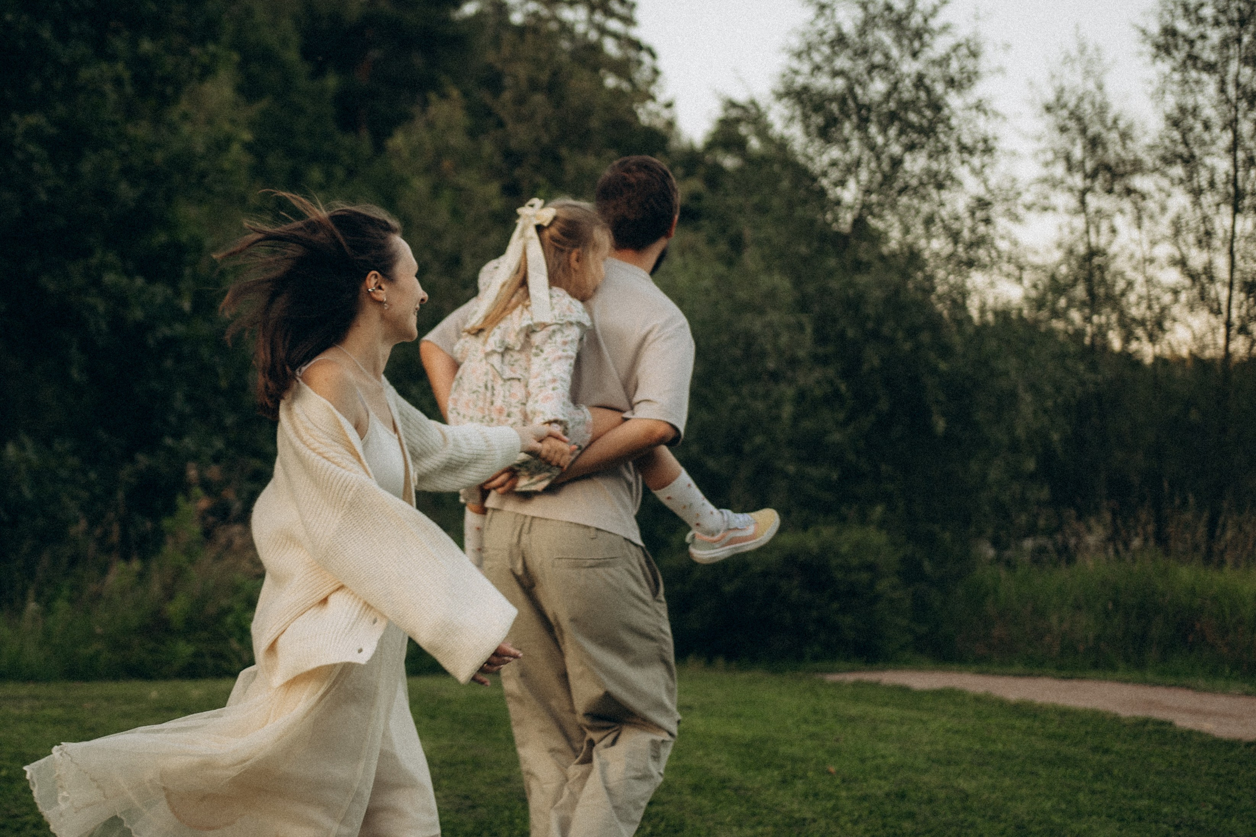 Вечер в Мещерском. Гаврилова Настя семейный фотограф lifestyle в Москве