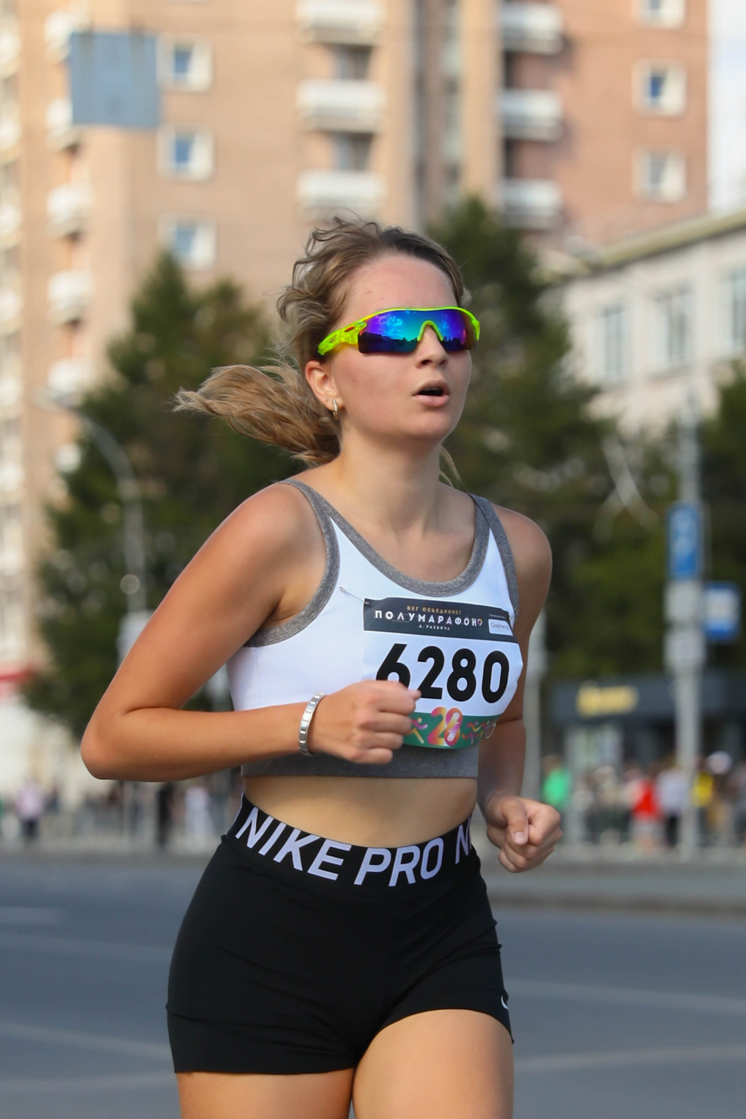 Полумарафон А. Раевича 2025. Репортажный фотограф в Новосибирске Алена Помазунова