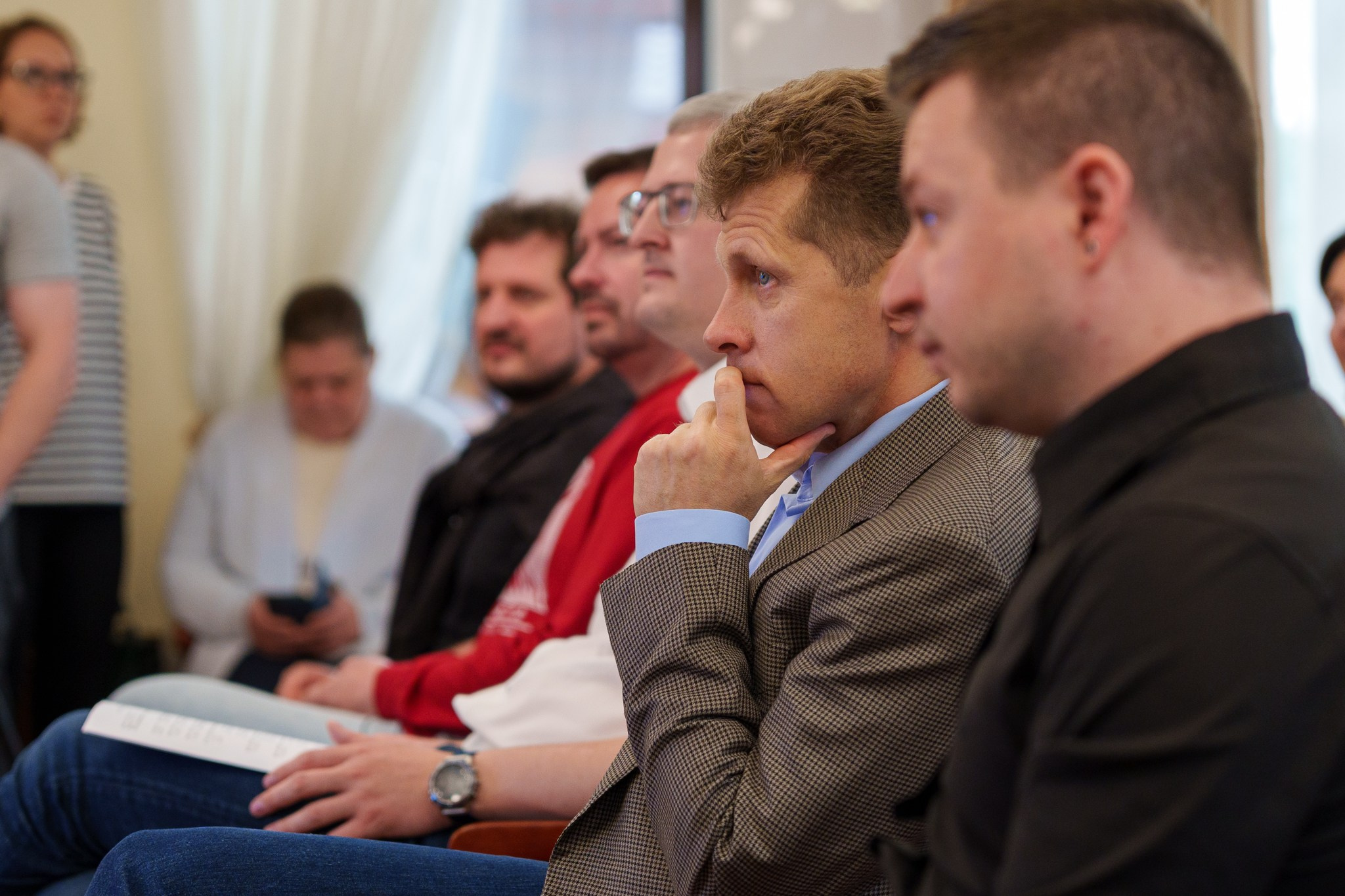 Альбом-портфолио репортажных снимков. Фотограф Ди Садчиков