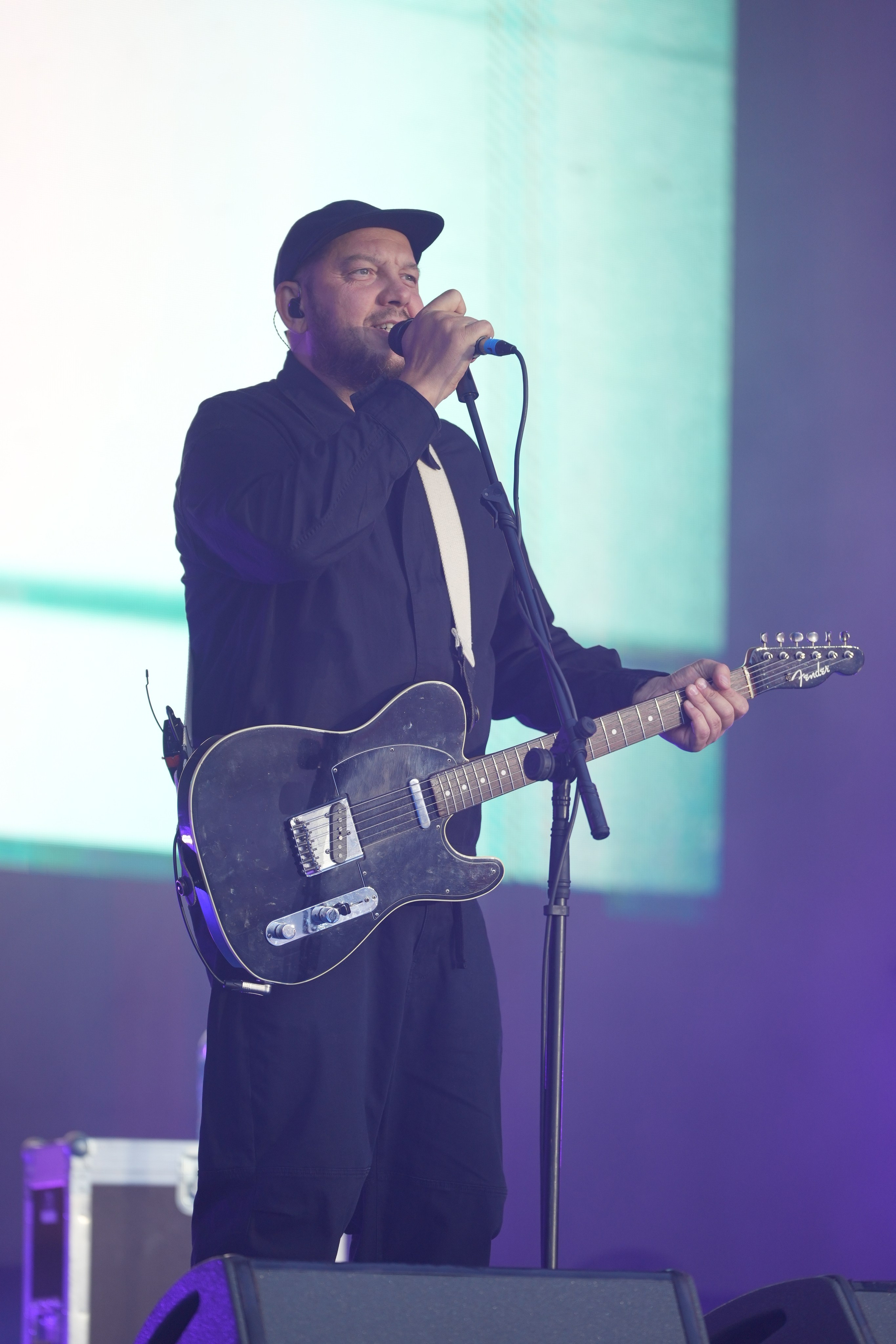 Смысловые галлюцинации и Сергей Бобунец на фестивале ЦСКА Фест 2024. Сайт Алматинского НЮ АРТ, будуар и фэшн фотографа Дениса Карпенко