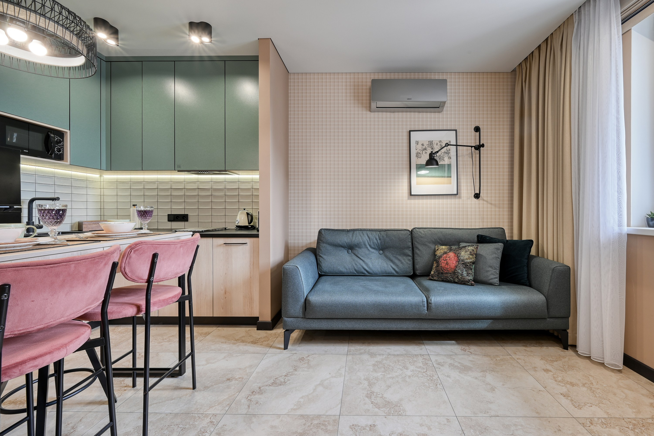 Интерьерная фотосъемка квартиры в ЖК Фрукты. Интерьерный фотограф в Сочи | Роман Сусленко