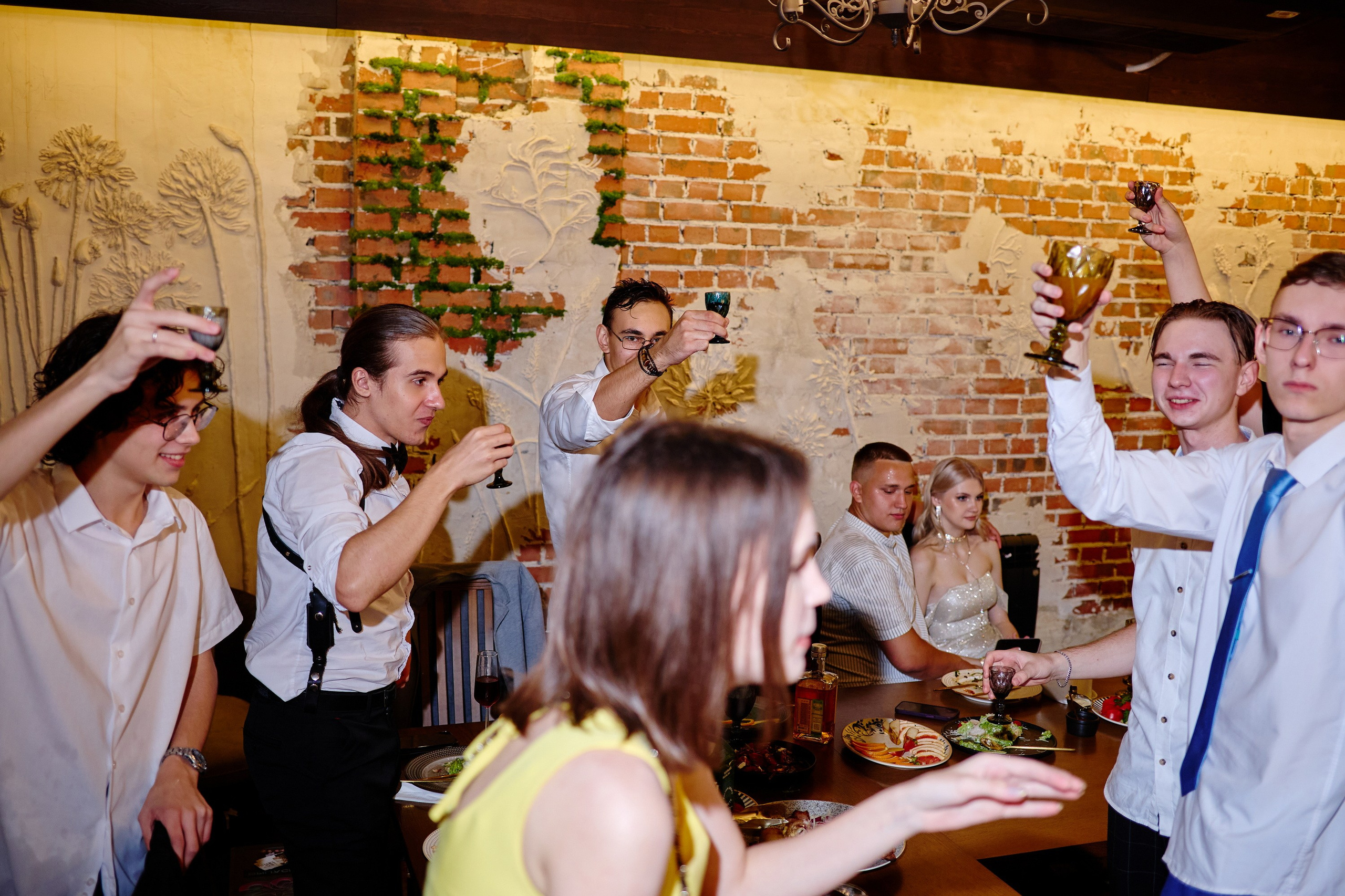 Выпускной 35 Сош. Фотограф Выпускные альбомы Таганрог Сергей Коробченко