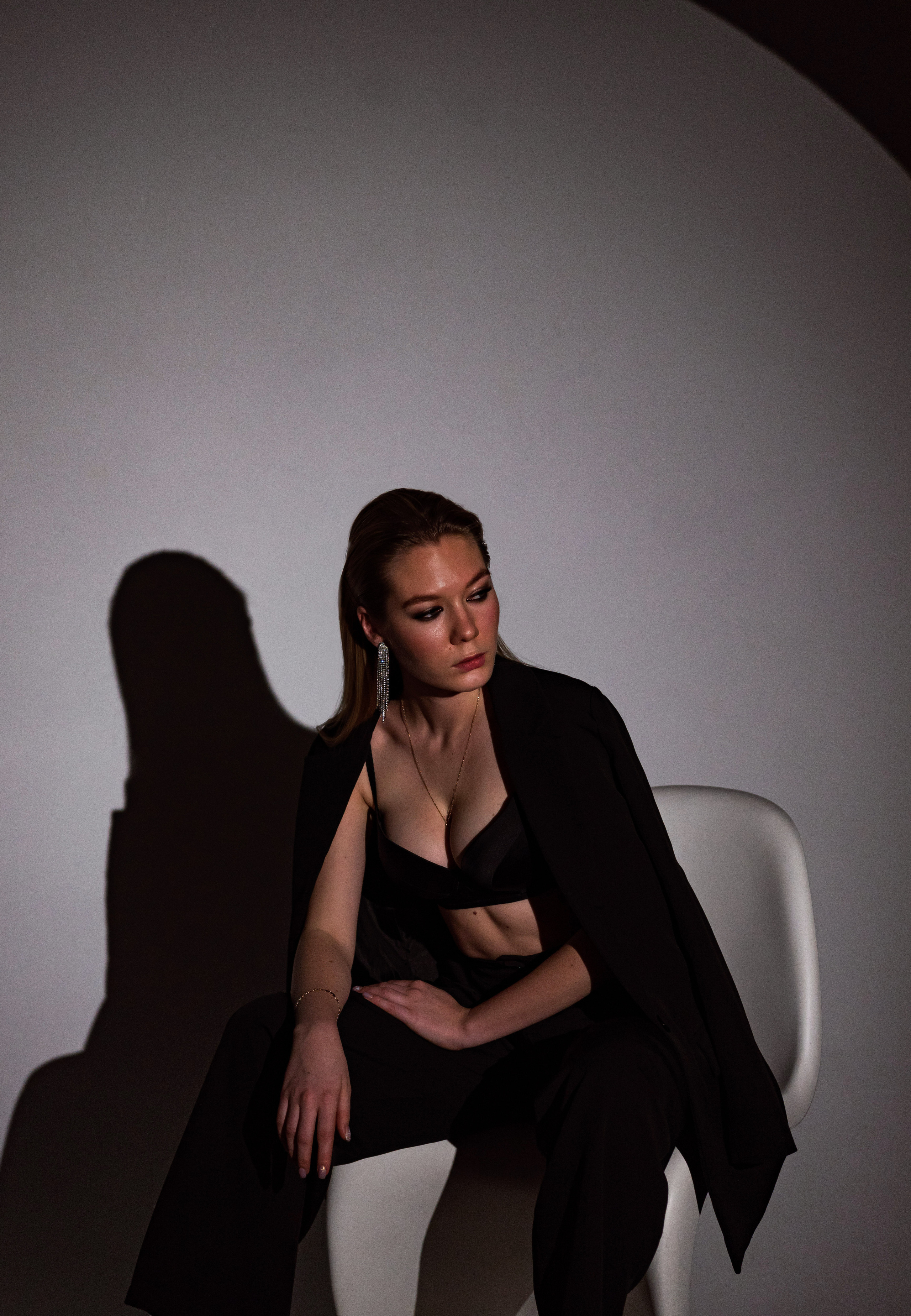 Фэшн —съемка с масками Гобо. КОНТЕНТ/ЖЕНСКИЙ ФОТОГРАФ МЕДВЕДЕВА НАТАЛЬЯ