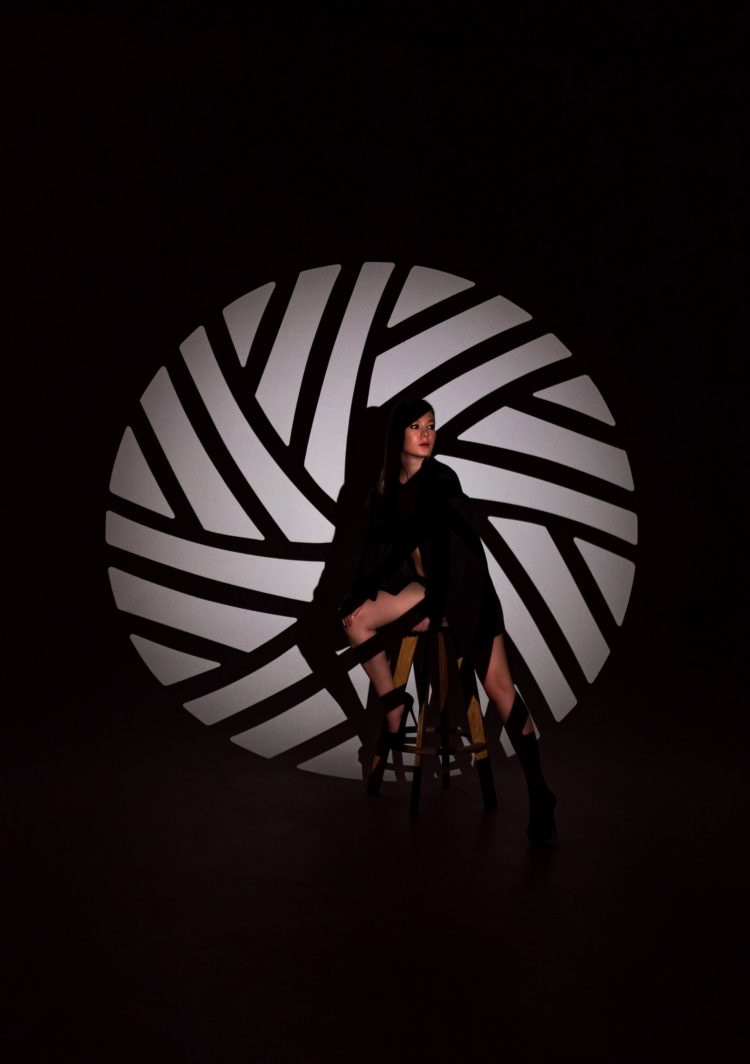 Фэшн —съемка с масками Гобо. КОНТЕНТ/ЖЕНСКИЙ ФОТОГРАФ МЕДВЕДЕВА НАТАЛЬЯ