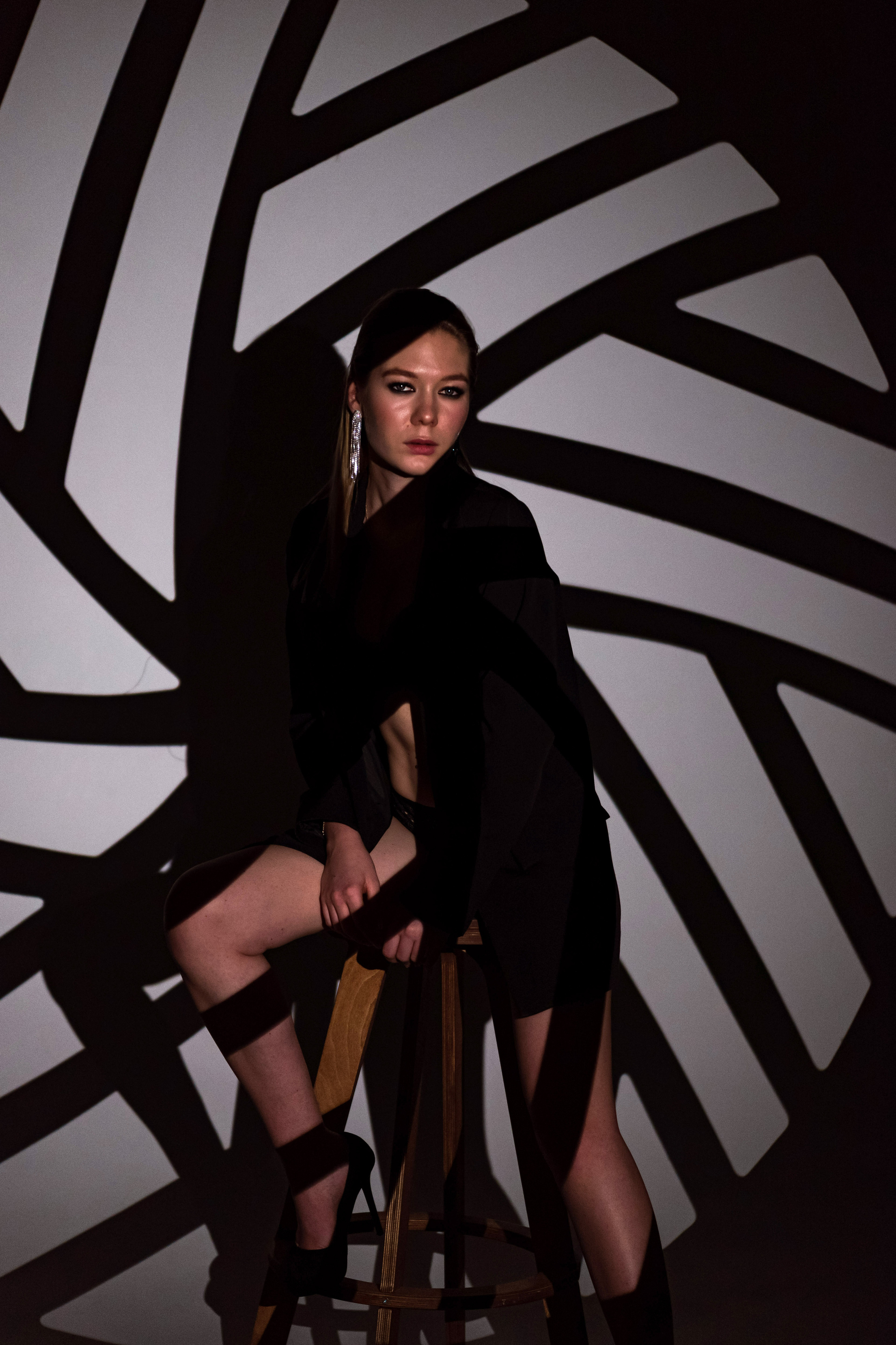 Фэшн —съемка с масками Гобо. КОНТЕНТ/ЖЕНСКИЙ ФОТОГРАФ МЕДВЕДЕВА НАТАЛЬЯ