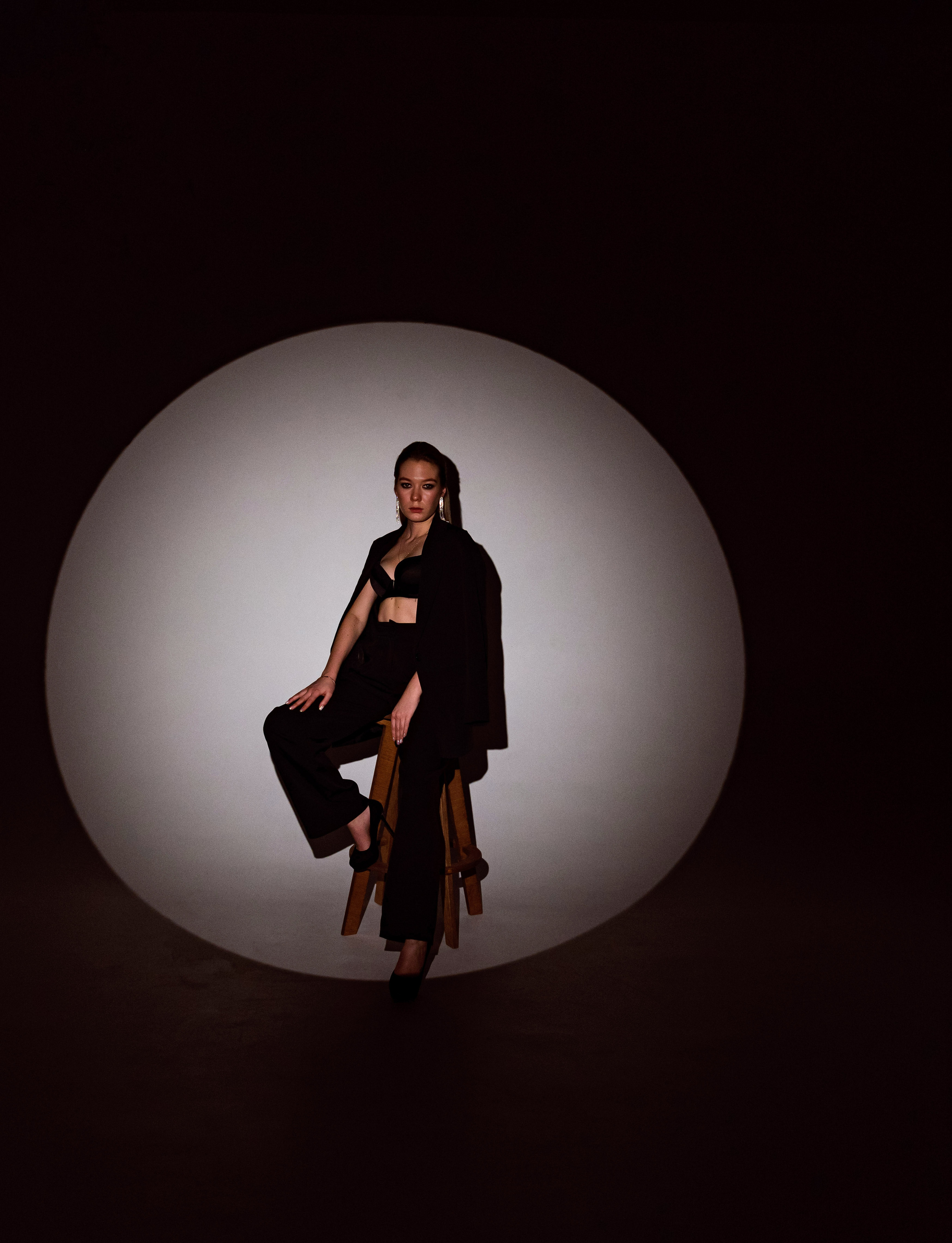 Фэшн —съемка с масками Гобо. КОНТЕНТ/ЖЕНСКИЙ ФОТОГРАФ МЕДВЕДЕВА НАТАЛЬЯ