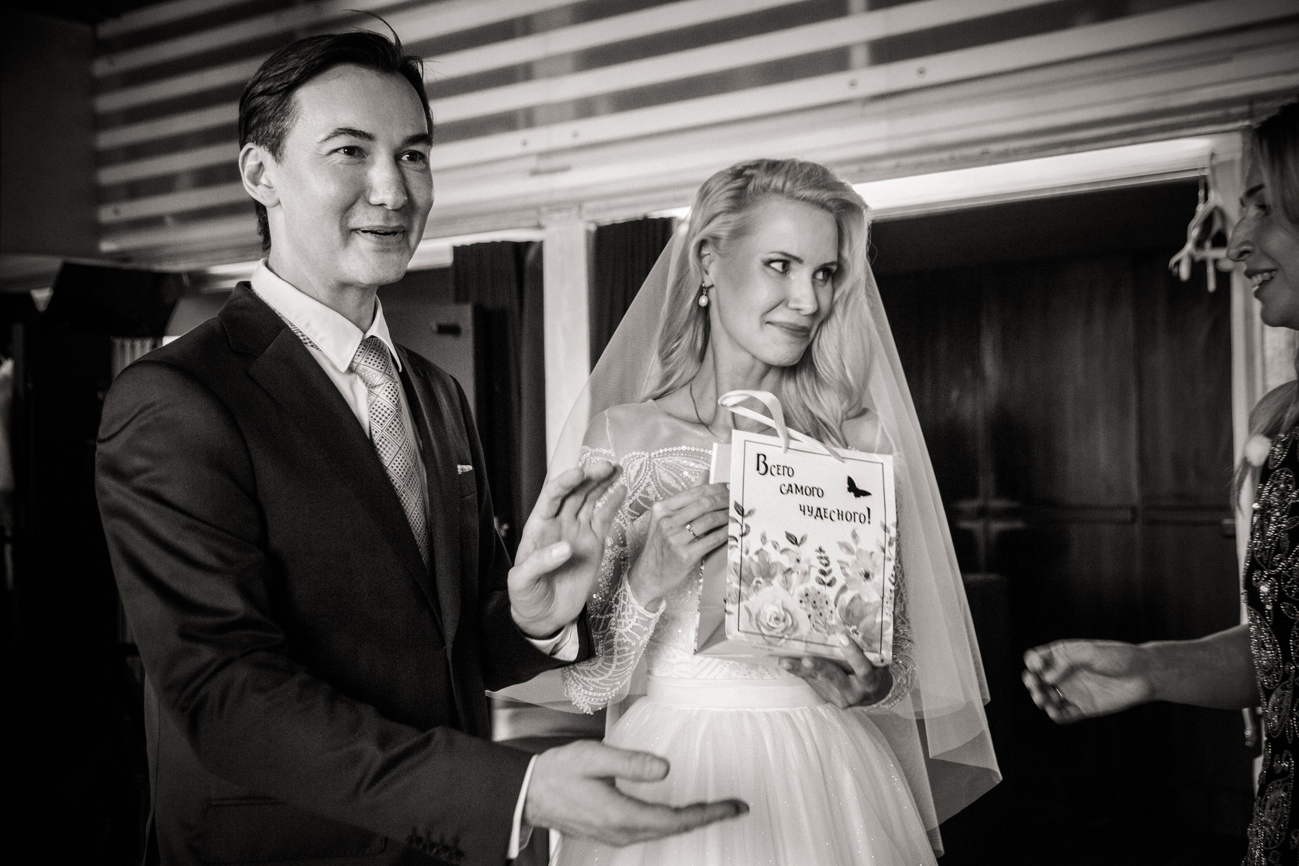 Свадебная фотосессия на ВДНХ. Свадебный и семейный фотограф в Москве и Подмосковье Лариса Козлова