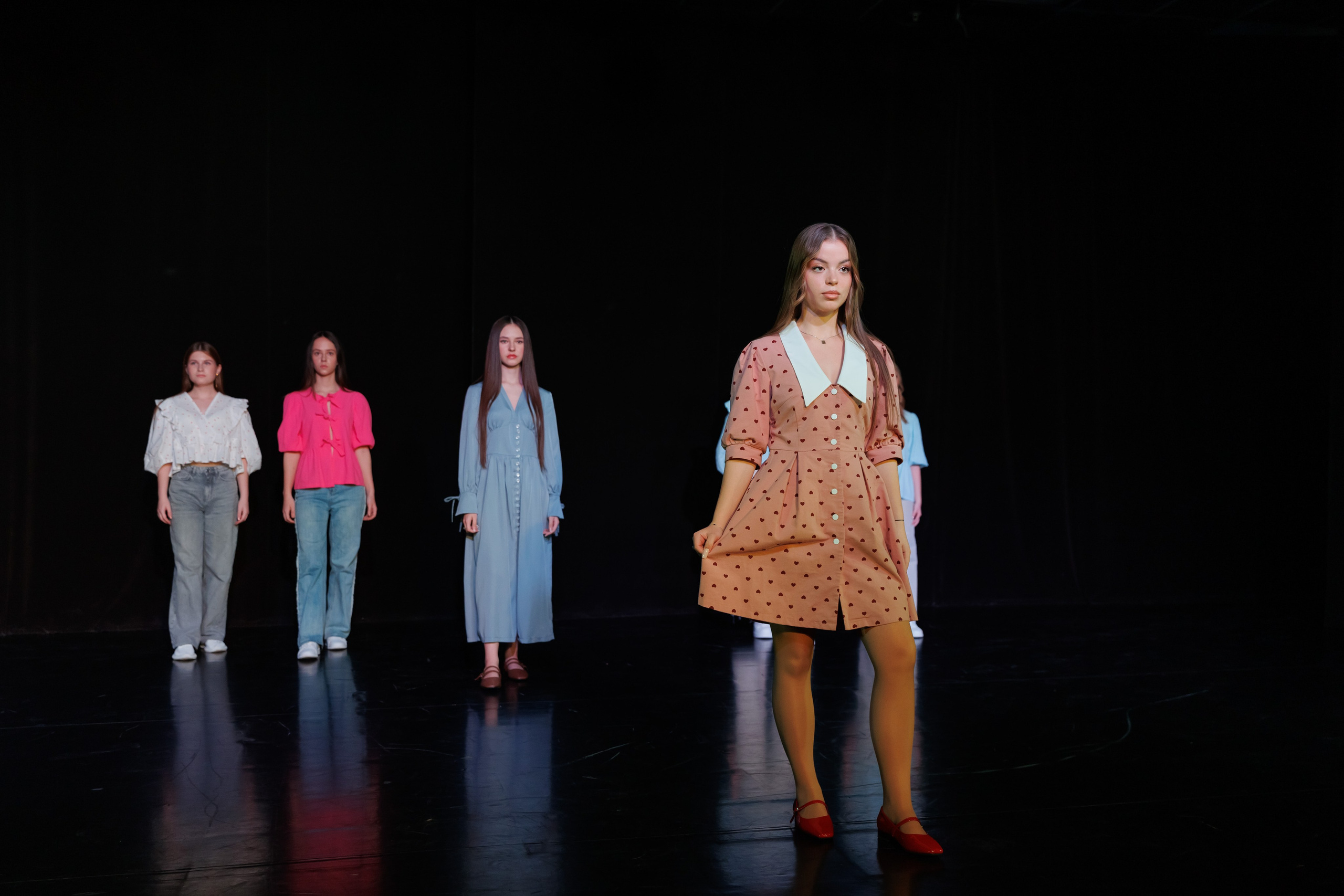 Показ коллекций Новосибирских дизайнеров для Fly Production. Фотограф Новосибирск — Наталья Гресь