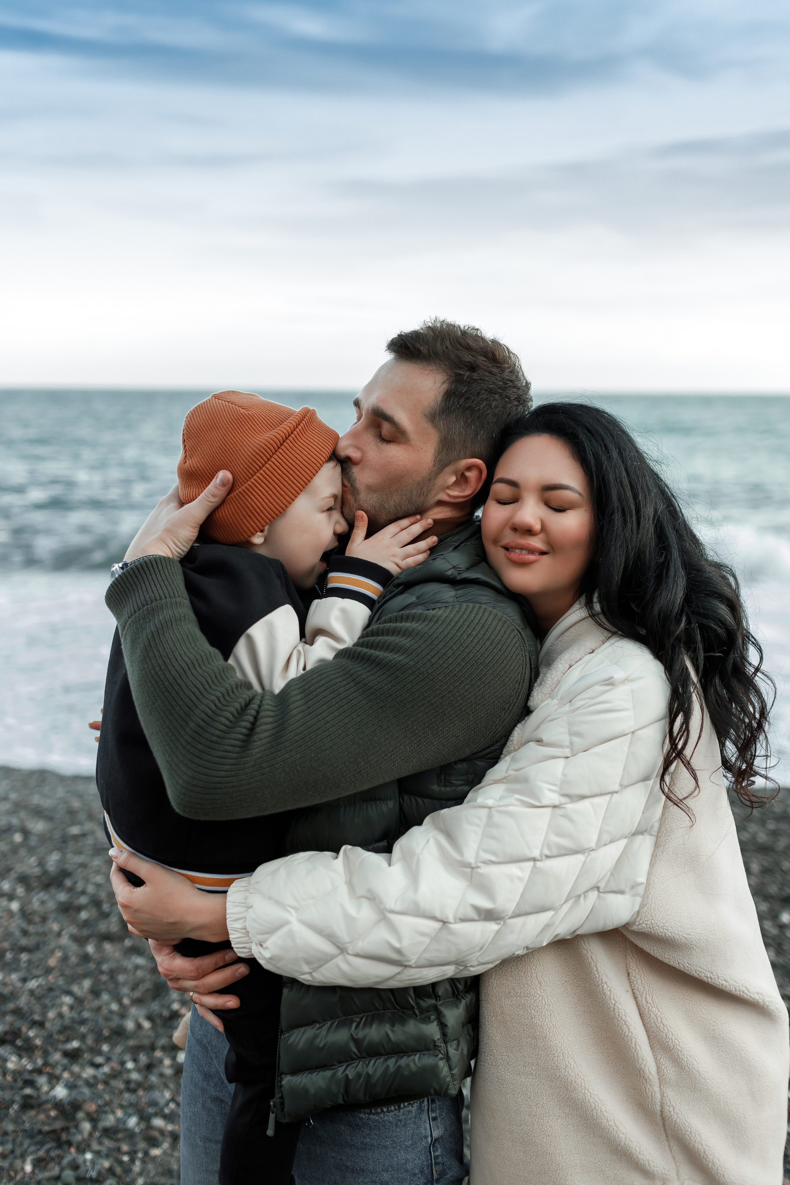 Семейная съёмка у моря. Свадебный и семейный фотограф в Крыму и Севастополе Дарья Королева