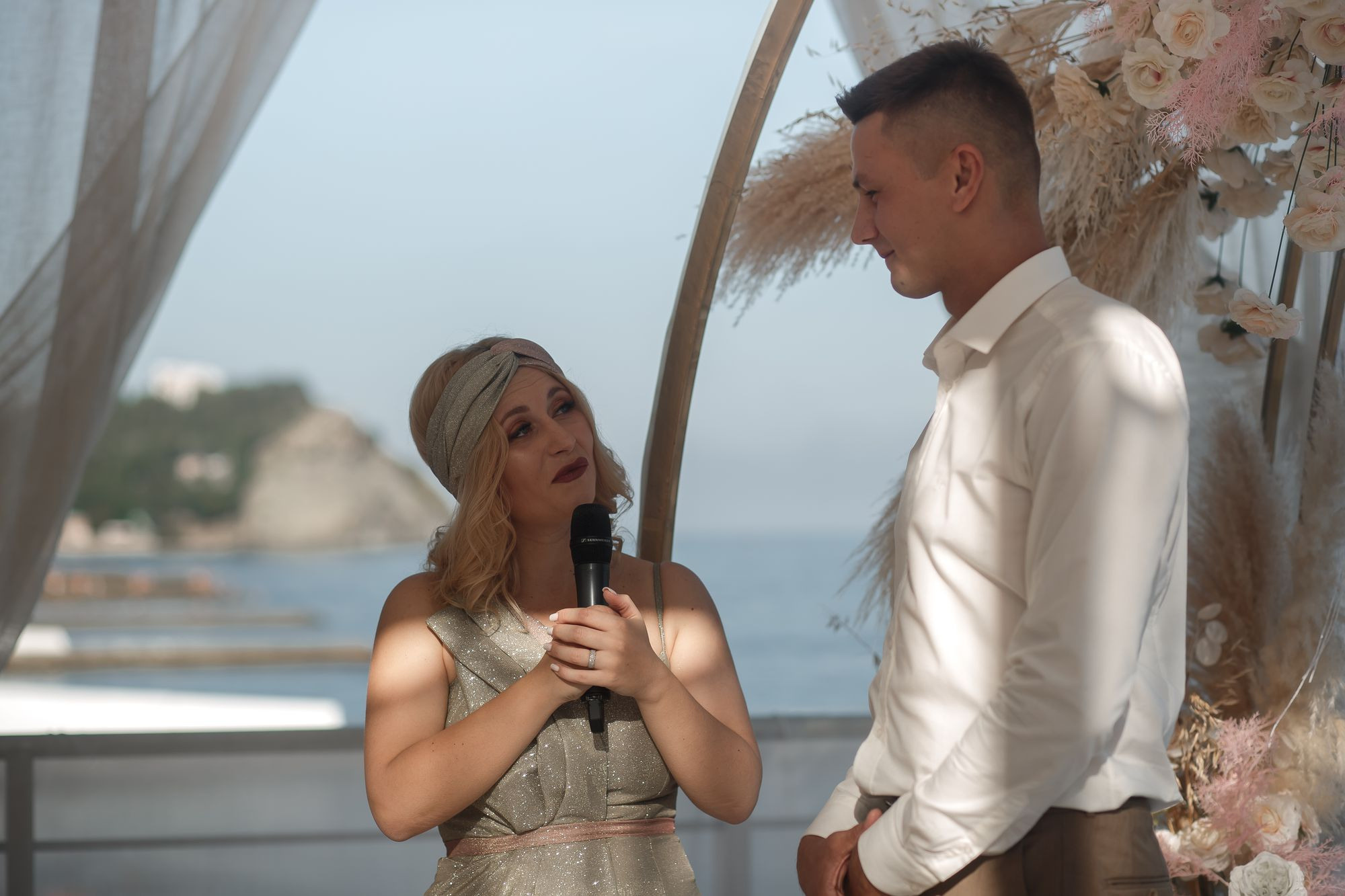 Свадебная прогулка в лесу. Свадебный и семейный фотограф в Крыму и Севастополе Дарья Королева