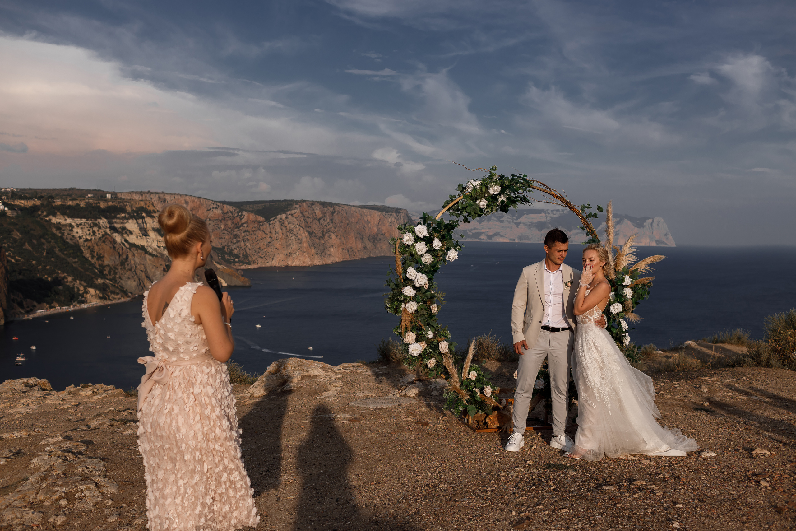 Свадьба для двоих полный день. Свадебный и семейный фотограф в Крыму и Севастополе Дарья Королева