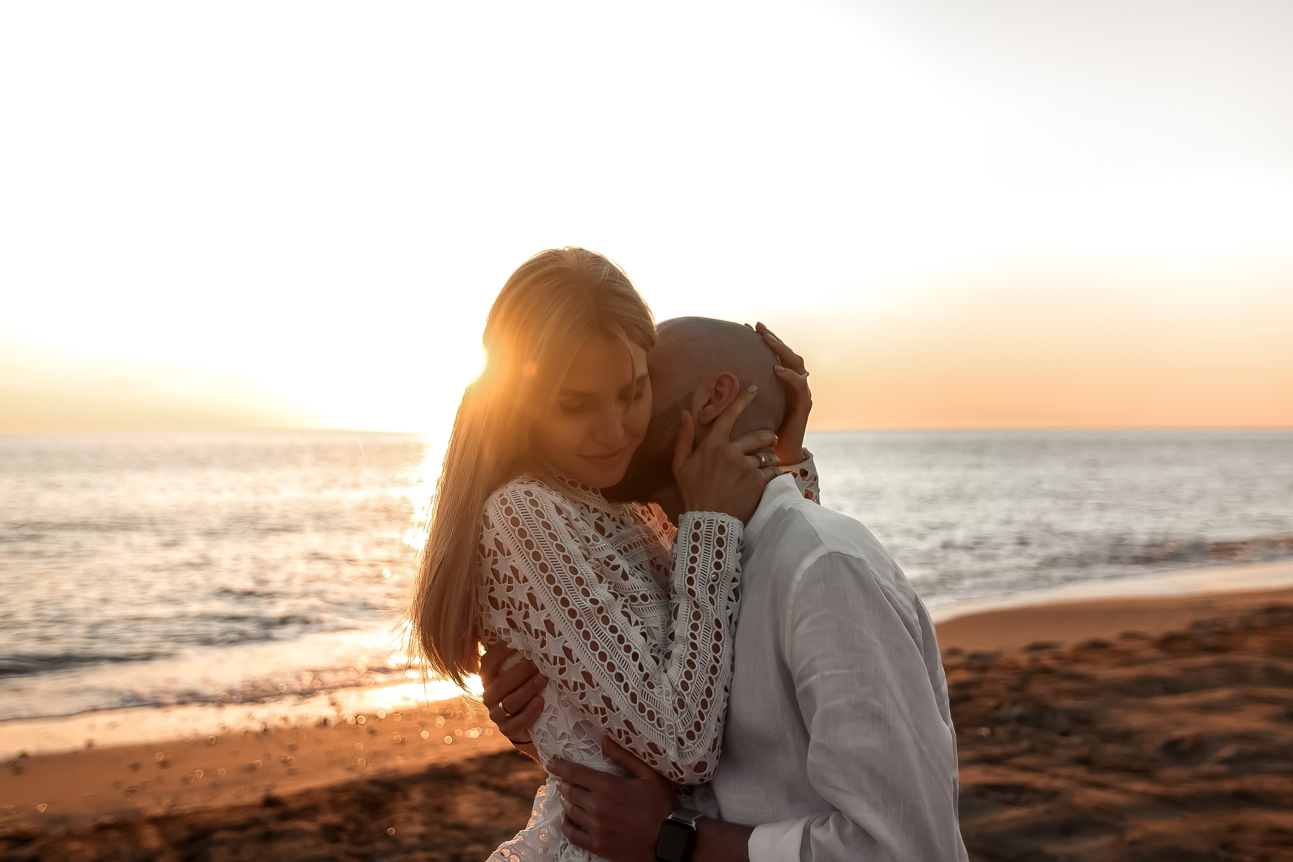 Влад и Валя прогулка у моря. Свадебный и семейный фотограф в Крыму и Севастополе Дарья Королева