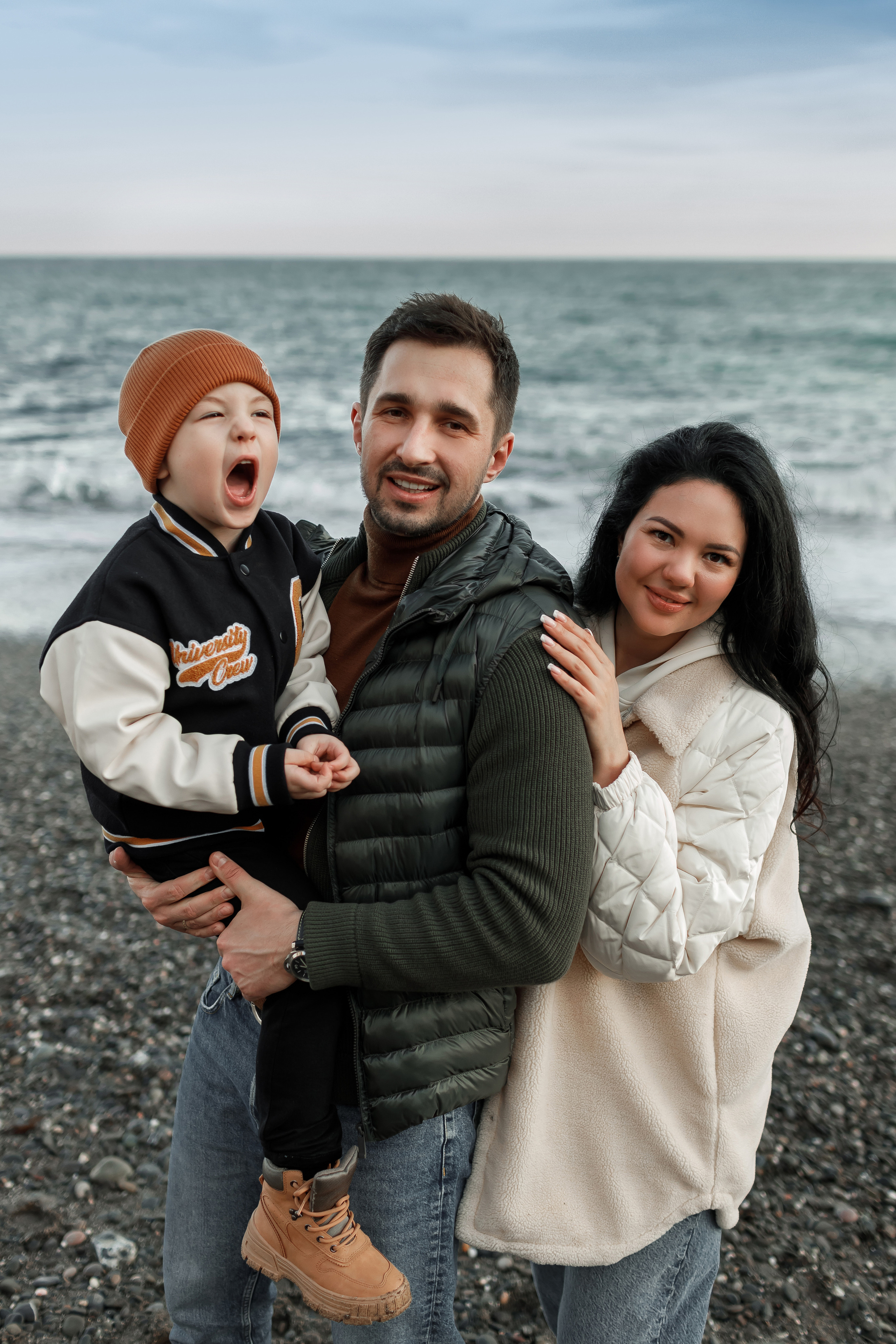 Семейная съёмка у моря. Свадебный и семейный фотограф в Крыму и Севастополе Дарья Королева