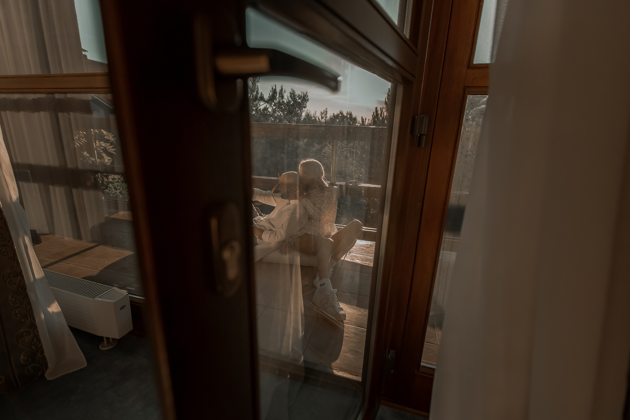 Влад и Валя прогулка у моря. Свадебный и семейный фотограф в Крыму и Севастополе Дарья Королева