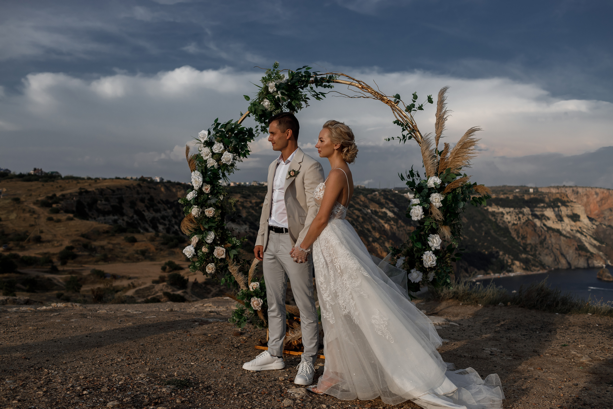 Свадьба для двоих полный день. Свадебный и семейный фотограф в Крыму и Севастополе Дарья Королева