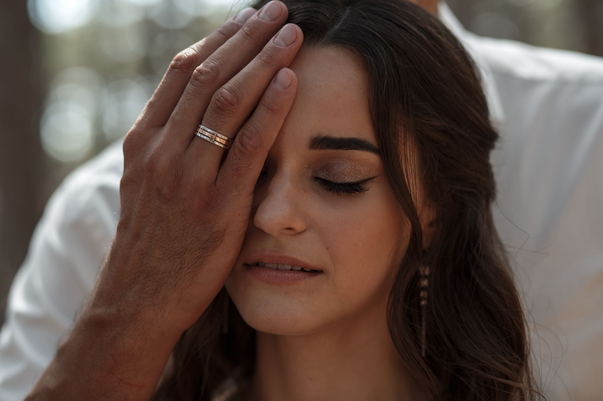 Свадебная прогулка в лесу. Свадебный и семейный фотограф в Крыму и Севастополе Дарья Королева