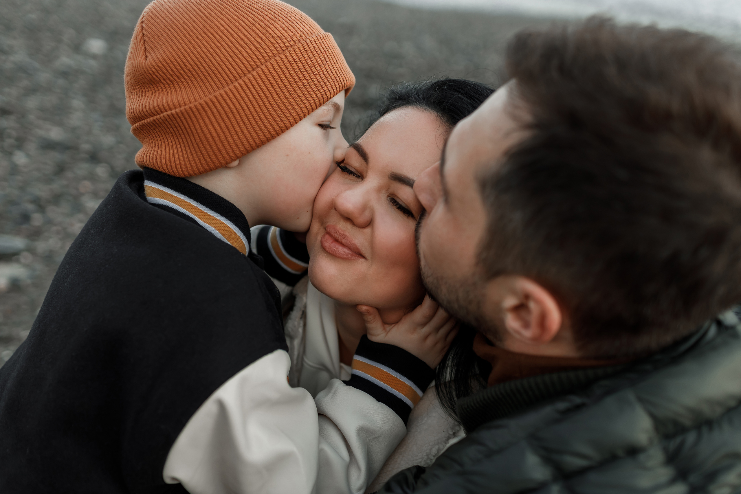 Семейная съёмка у моря. Свадебный и семейный фотограф в Крыму и Севастополе Дарья Королева
