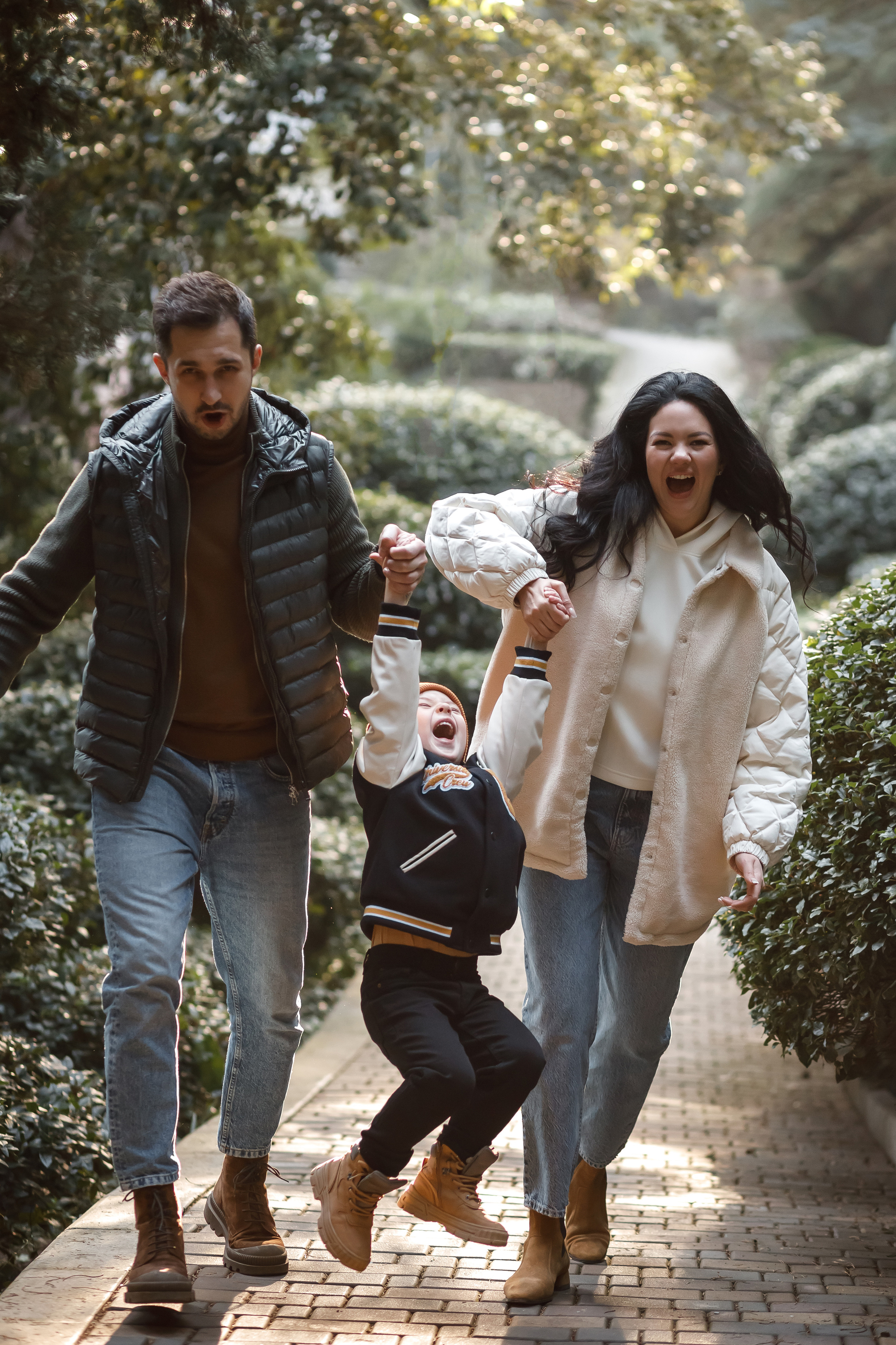 Семейная съёмка у моря. Свадебный и семейный фотограф в Крыму и Севастополе Дарья Королева