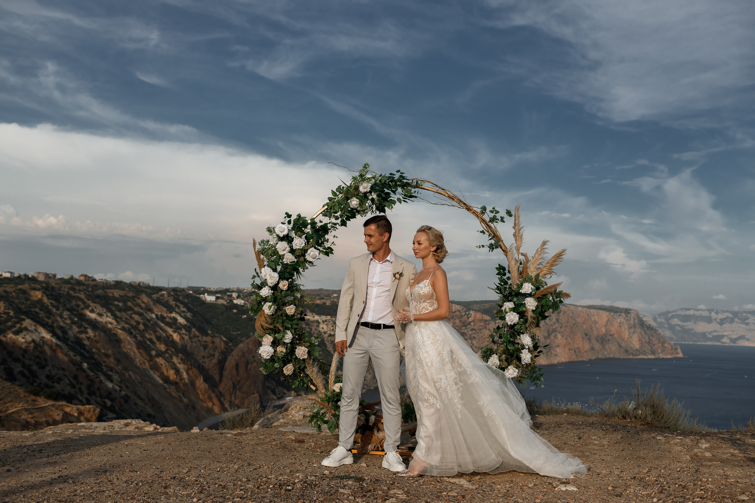 Свадьба для двоих полный день. Свадебный и семейный фотограф в Крыму и Севастополе Дарья Королева