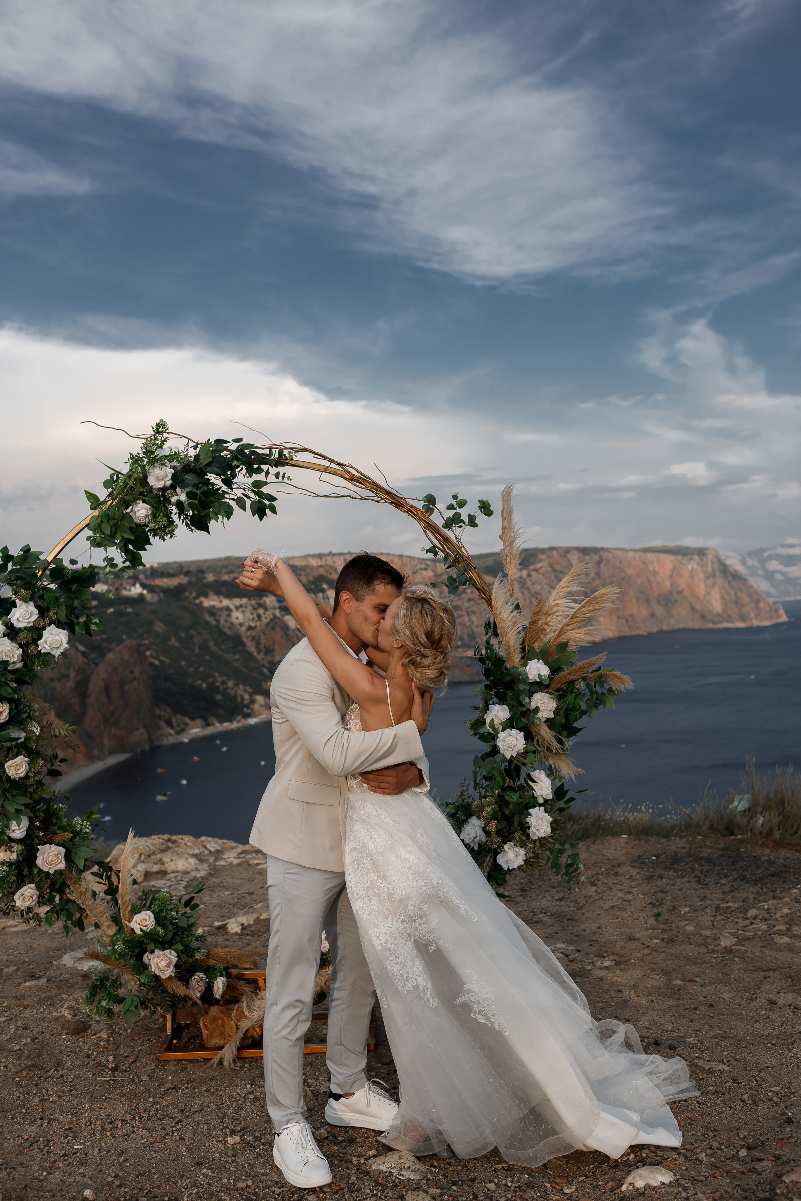 Свадьба для двоих полный день. Свадебный и семейный фотограф в Крыму и Севастополе Дарья Королева