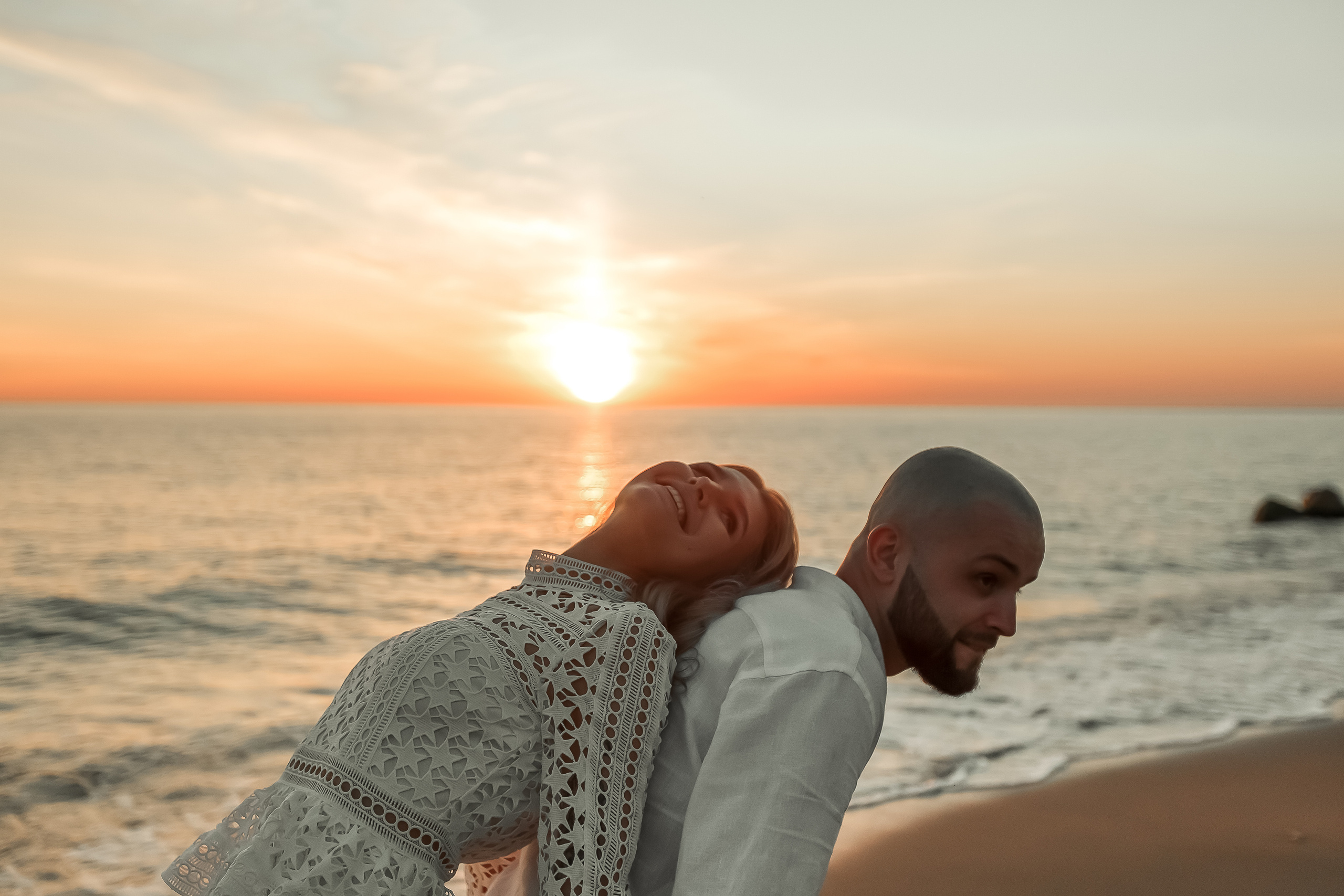 Влад и Валя прогулка у моря. Свадебный и семейный фотограф в Крыму и Севастополе Дарья Королева