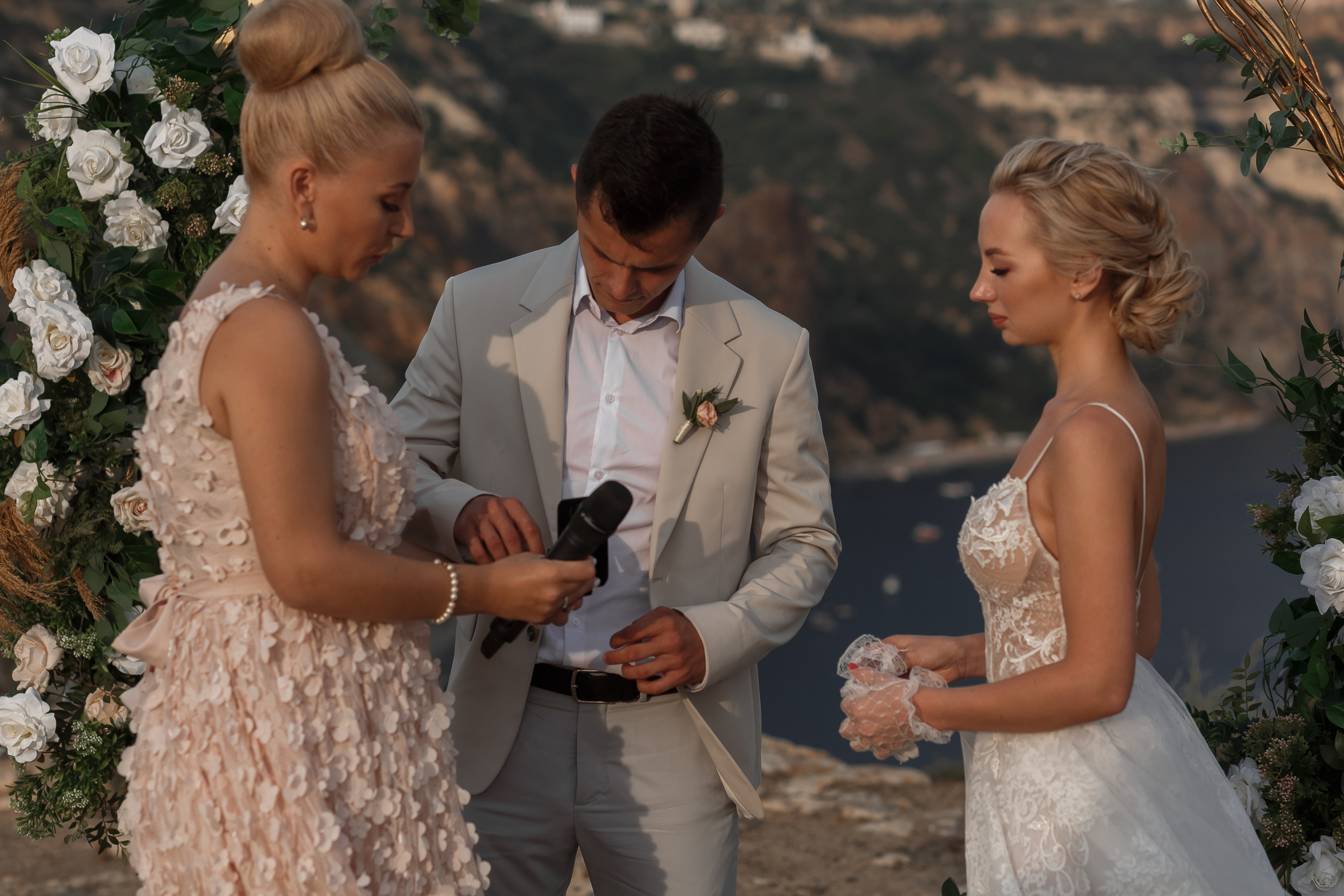 Свадьба для двоих полный день. Свадебный и семейный фотограф в Крыму и Севастополе Дарья Королева