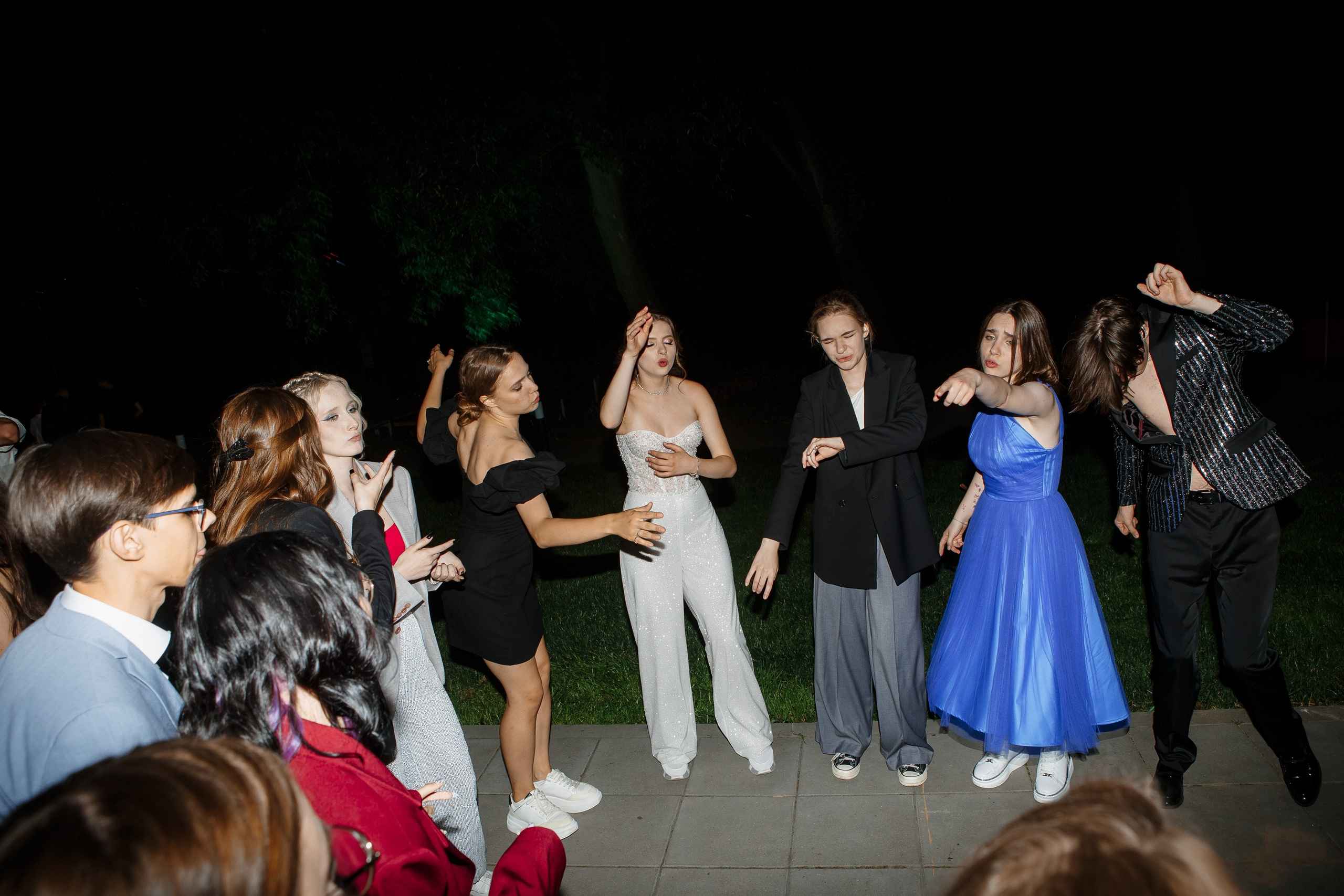 Выпускной Гимназия 12 2024 OpenHouse. Свадебный и портретный Фотограф в Липецке Дмитрий Котюков