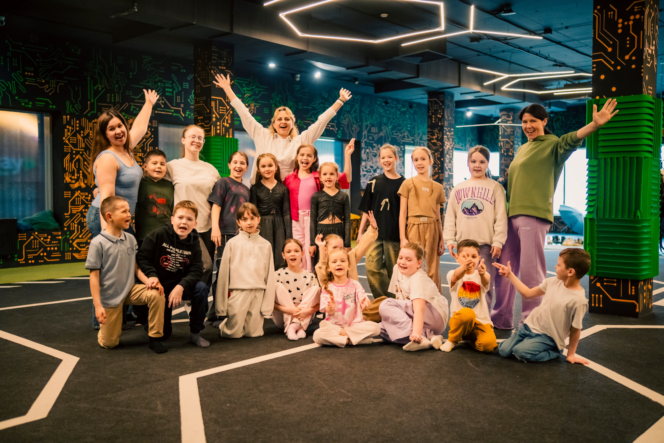 VR April-May. Felixtones