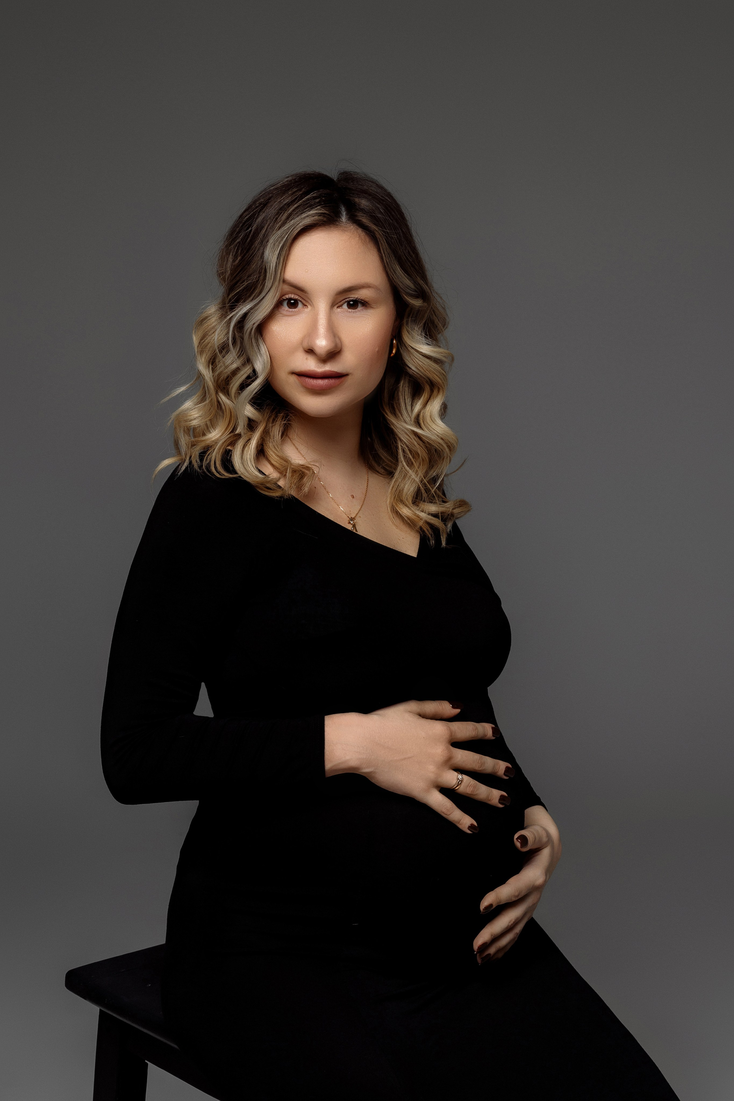 Фотосессия беременности в студии. Зотова Алена — семейный и женский фотограф в Зеленограде