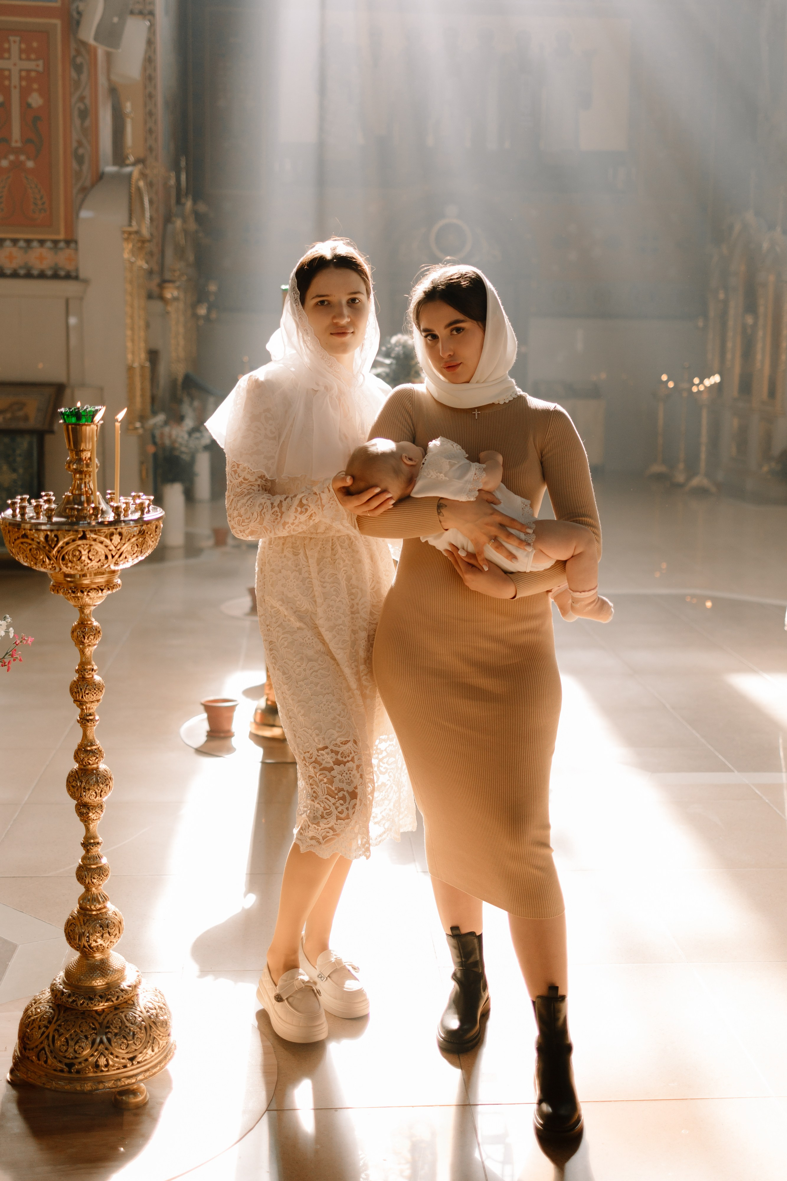 Таинство крещения Миланы. Семейный фотограф в Краснодаре Храмова Анна