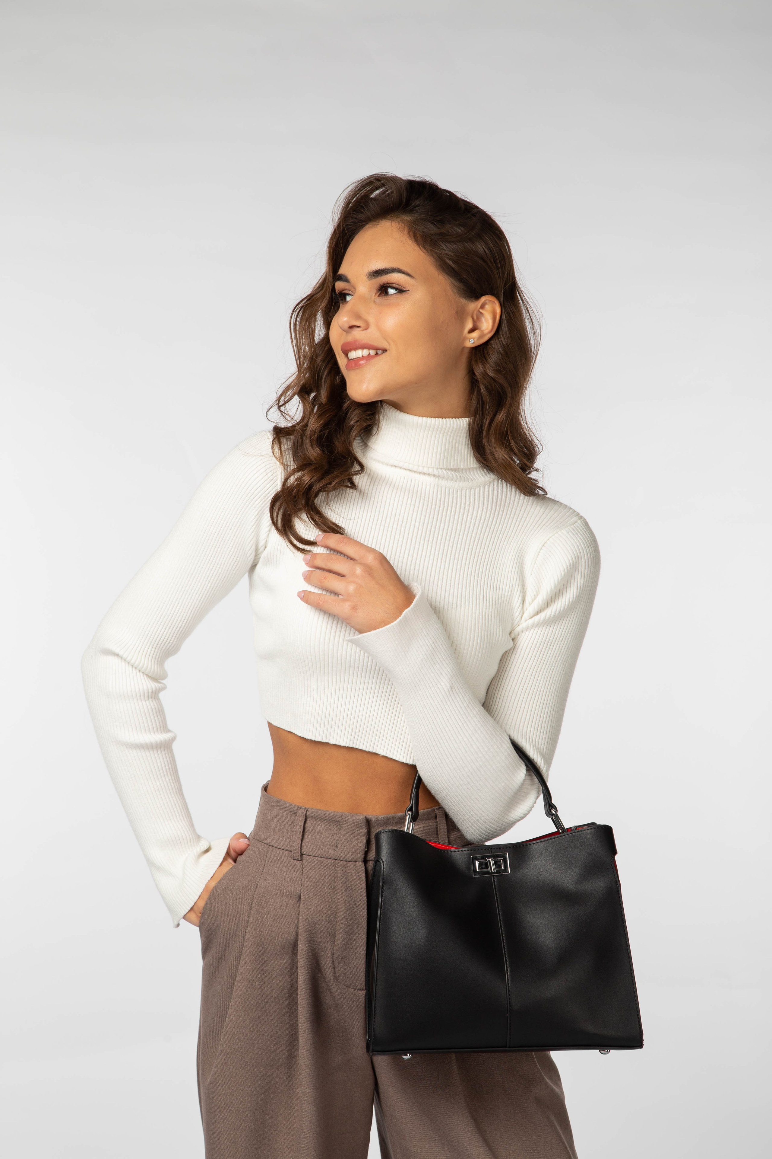 Модельная съемка сумок для брендов в Москве | Фотограф Анна Татаурова. Фотограф Анна Татаурова | Авторская фотосъемка в Москве