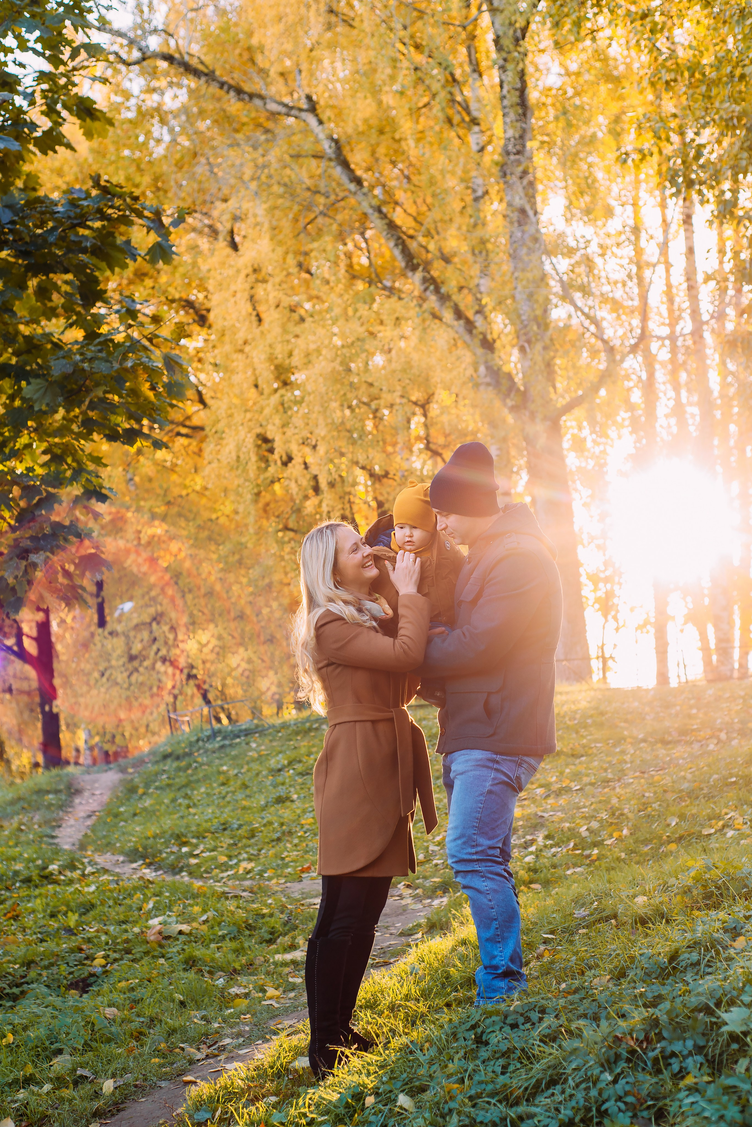 Ольга с семьей. Осенняя серия. Детский и семейный фотограф Эльмира Веселова