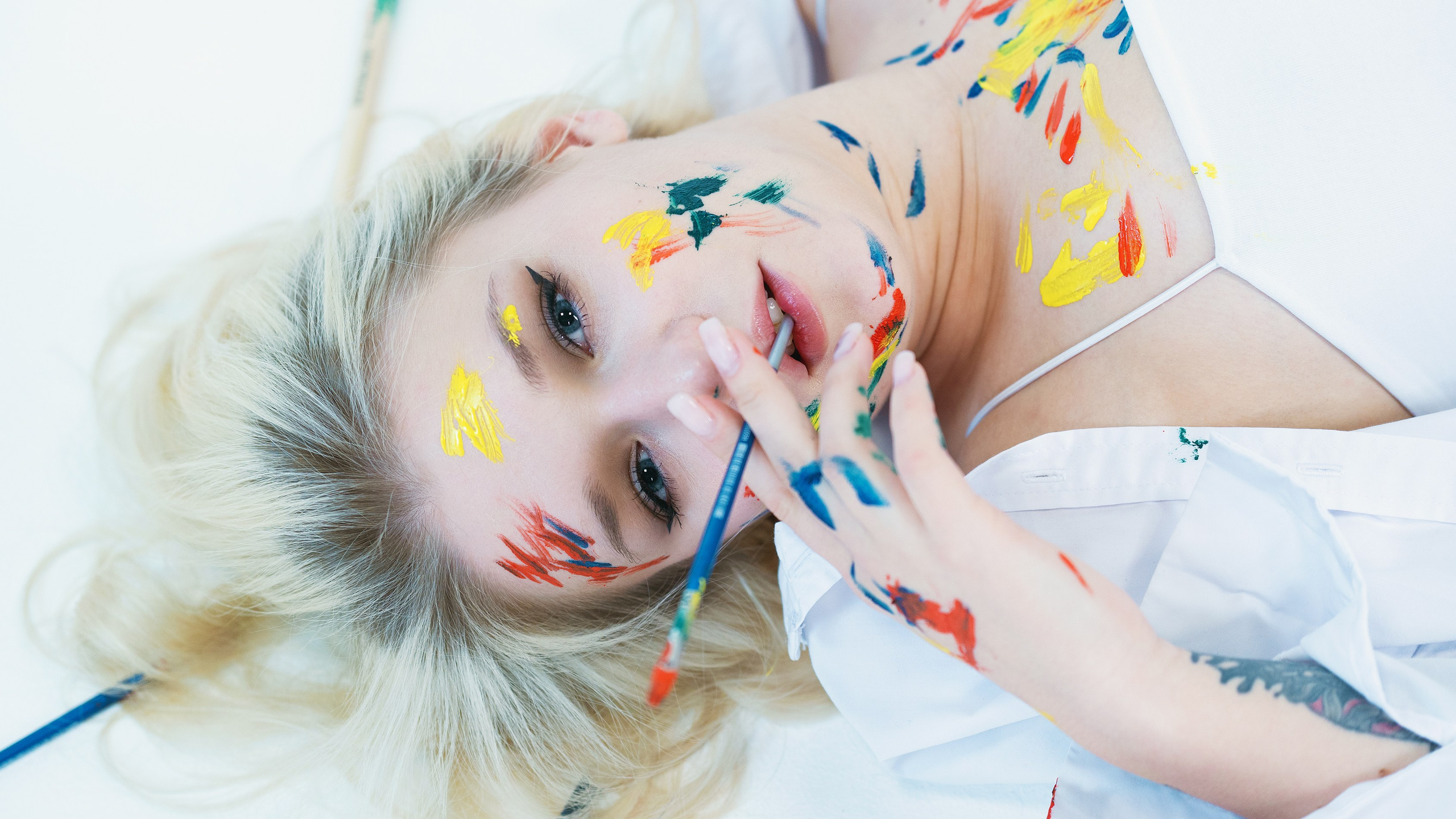 Женские студийные портреты. Главная