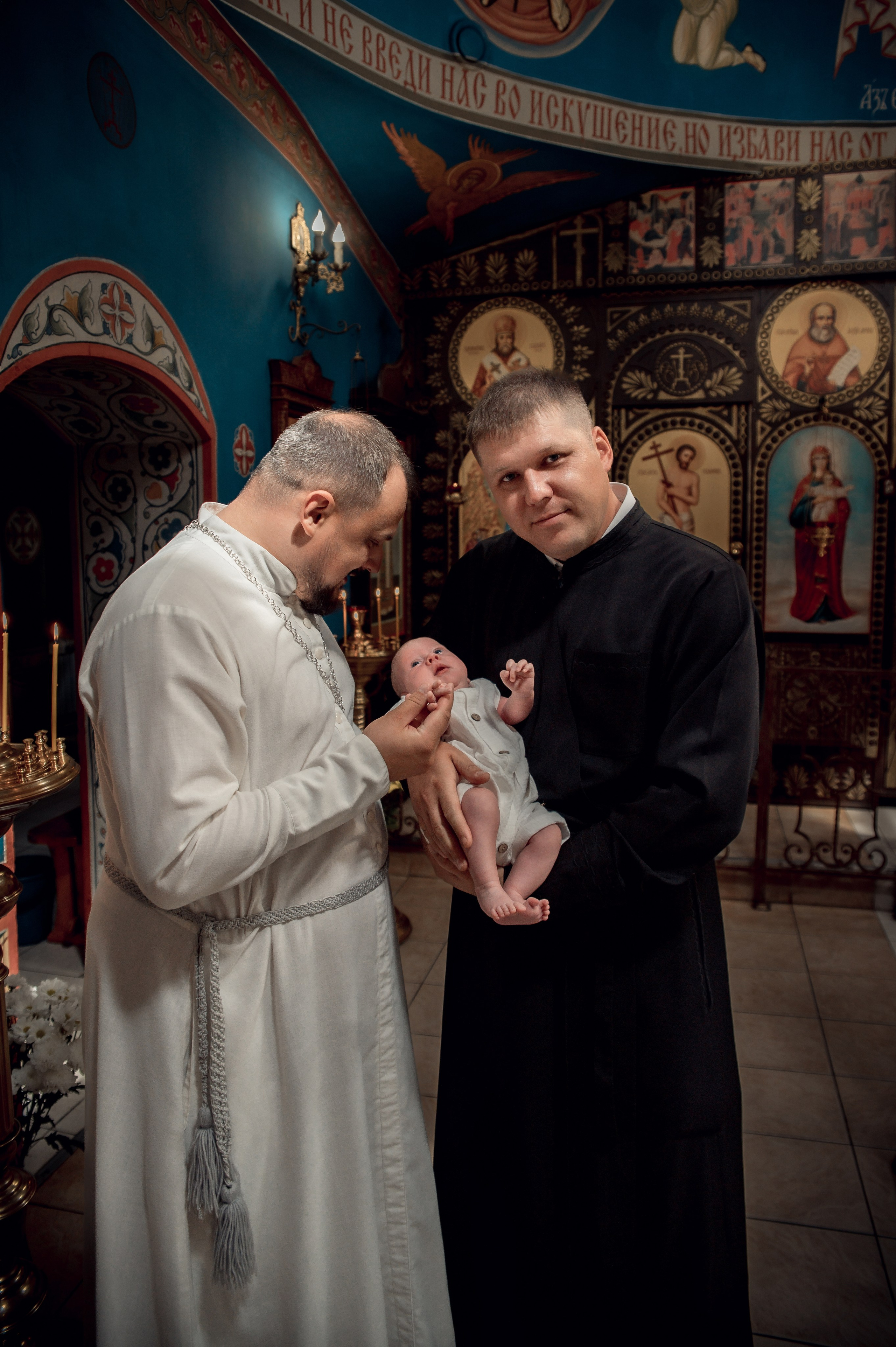 Таинство Крещения Филиппа, Храм святых Новомучеников и Исповедников Российских г. Волжский. Церковный, семейный и репортажный фотограф Волгоград, Волжский