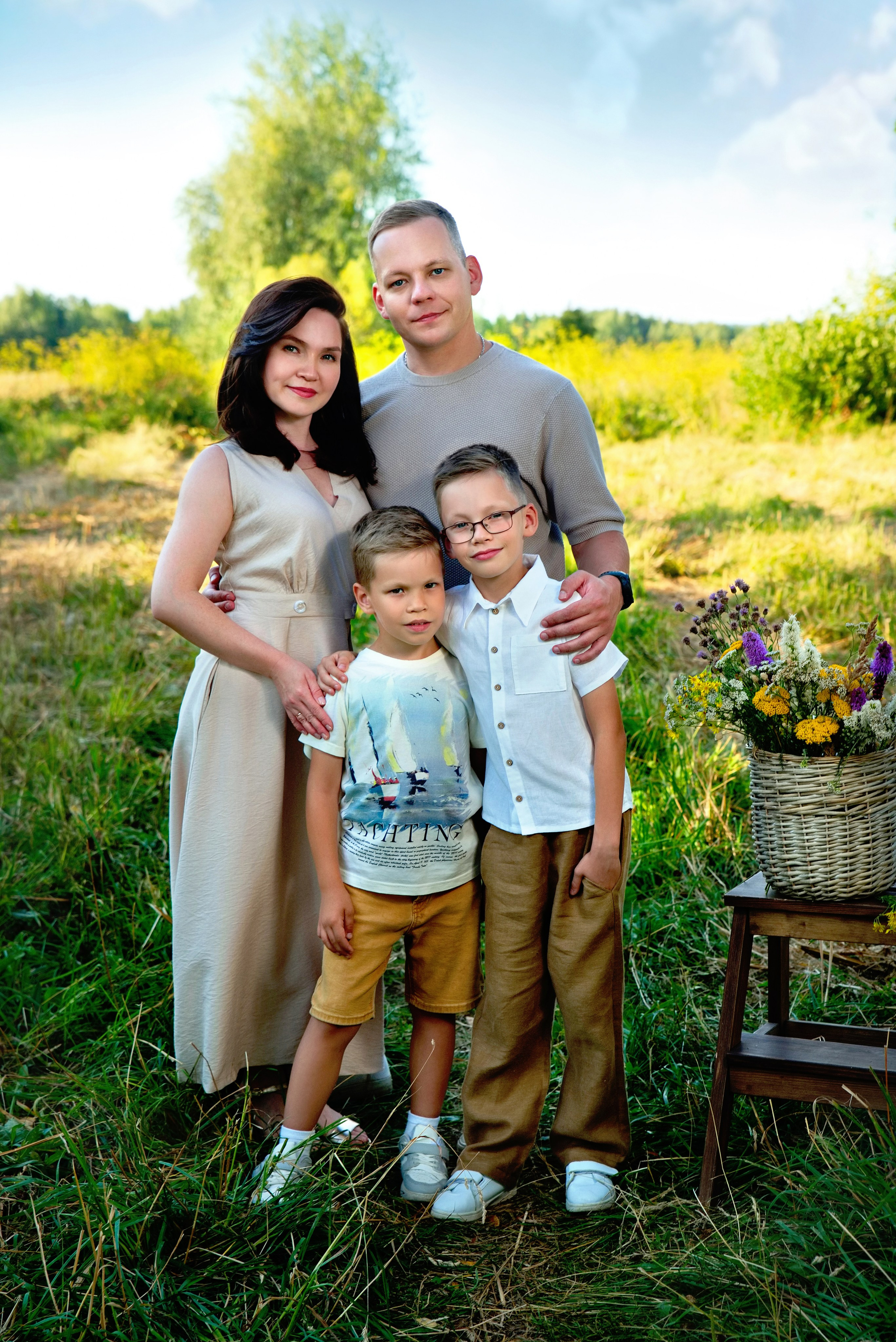 Семейная фотосессия (как подарок на юбилей Маме и Бабушке). Лето 2025. Художественная фотография. Первова Наталья