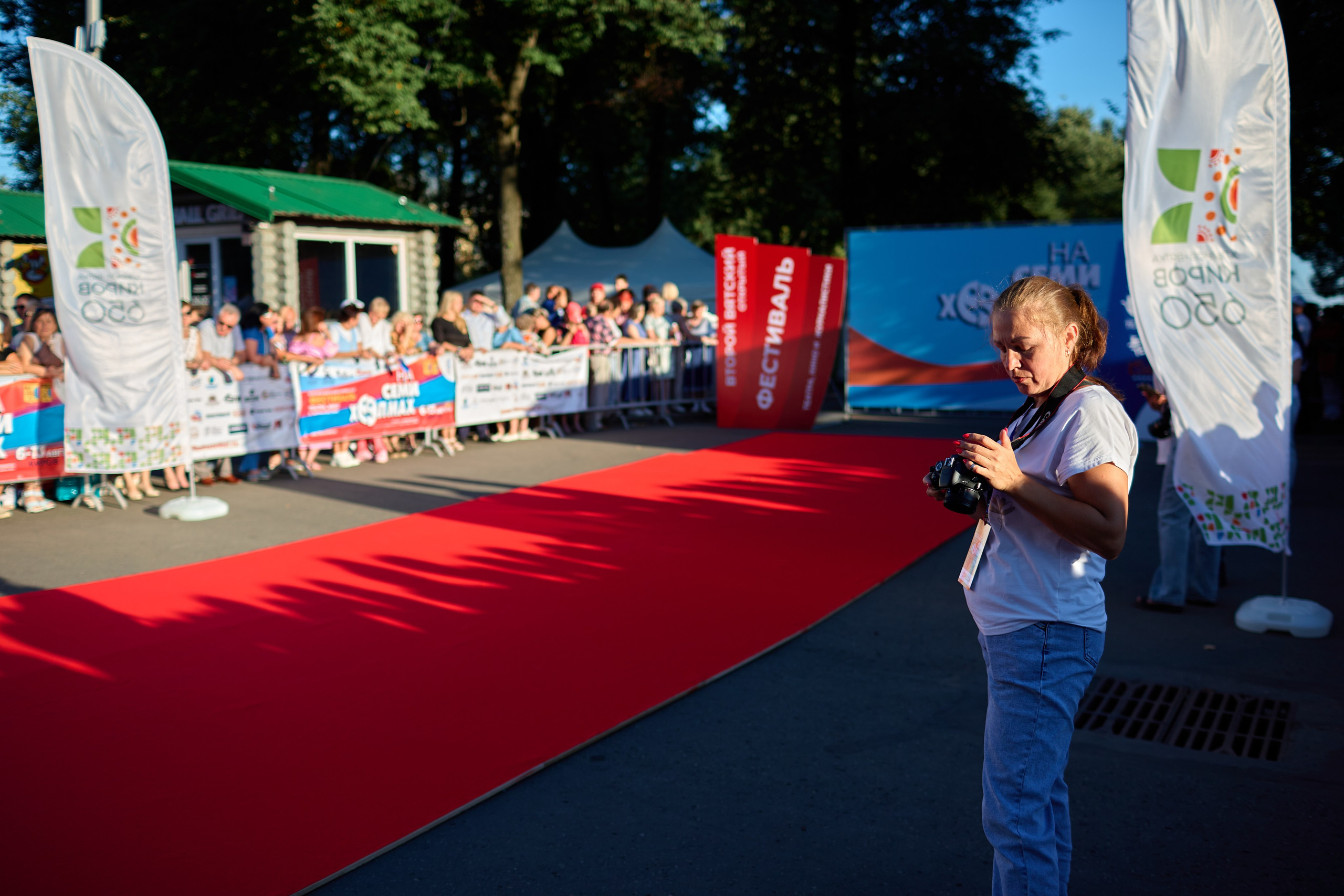 Открытие фестиваля «На семи холмах» 2023. Фотограф Илья Прохоров в Кирове