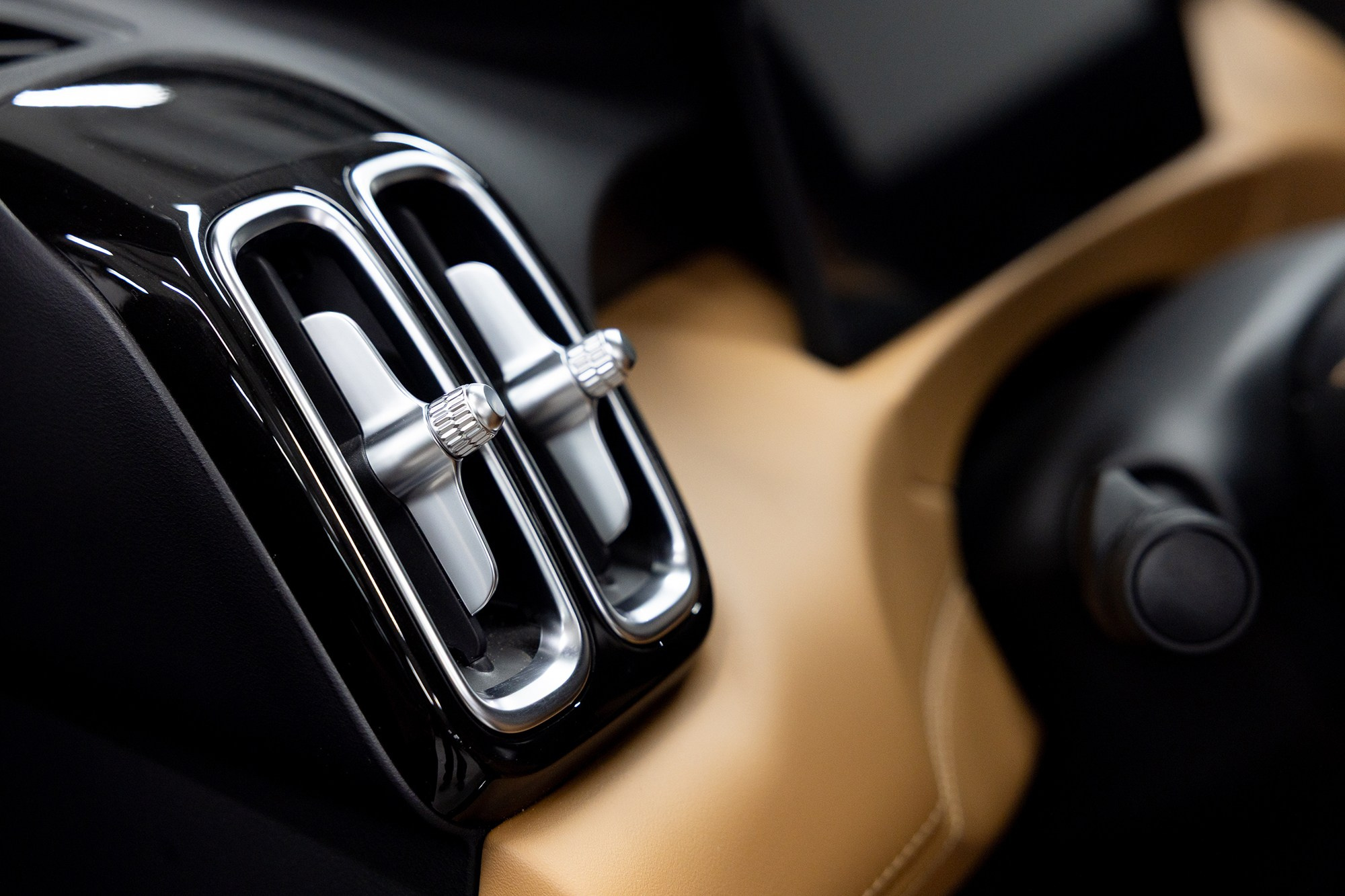 Geely Atlas 1.5T DCT (174 л. с.). Автосалон «Х-Авто»