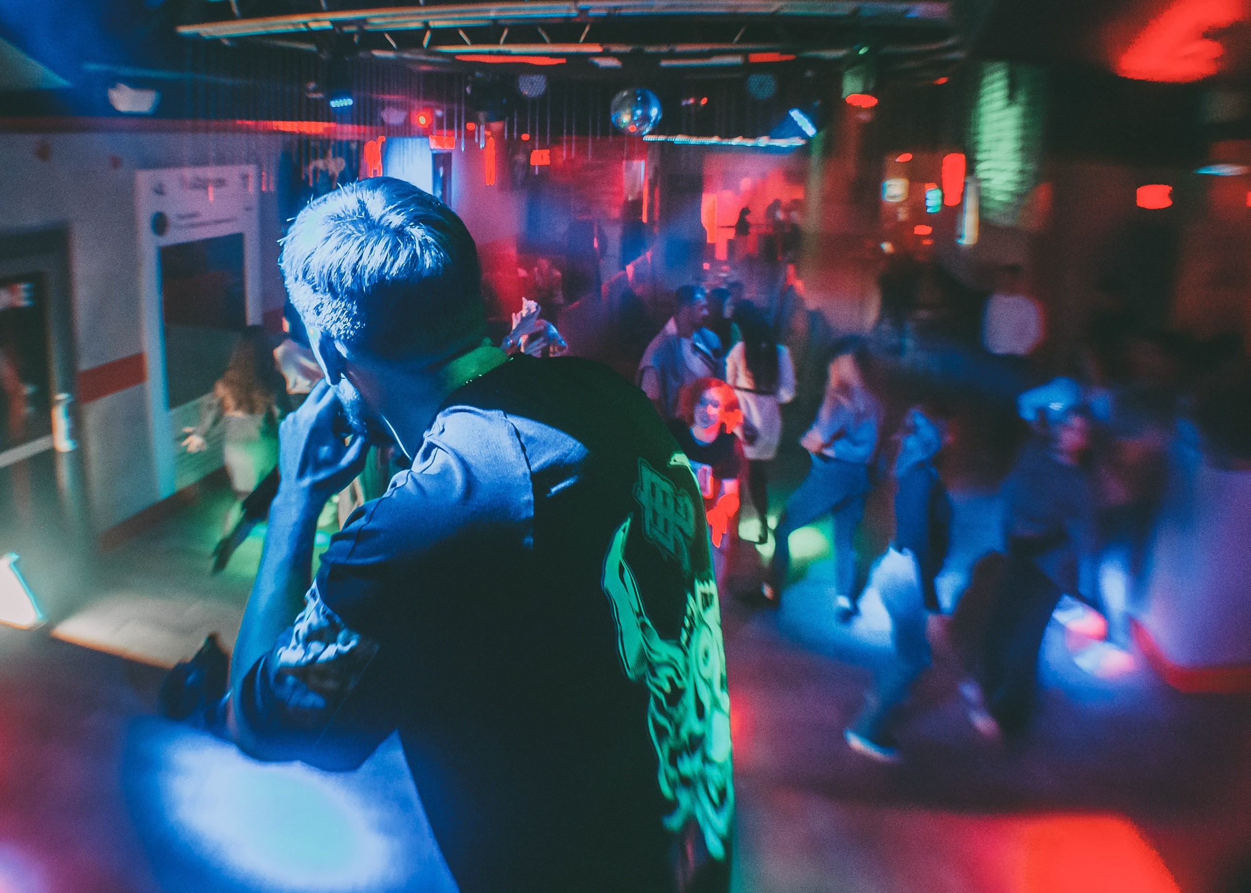 ONE BAR. NIGHT VISION ФОТОГРАФЫ И ВИДЕОГРАФЫ СПБ