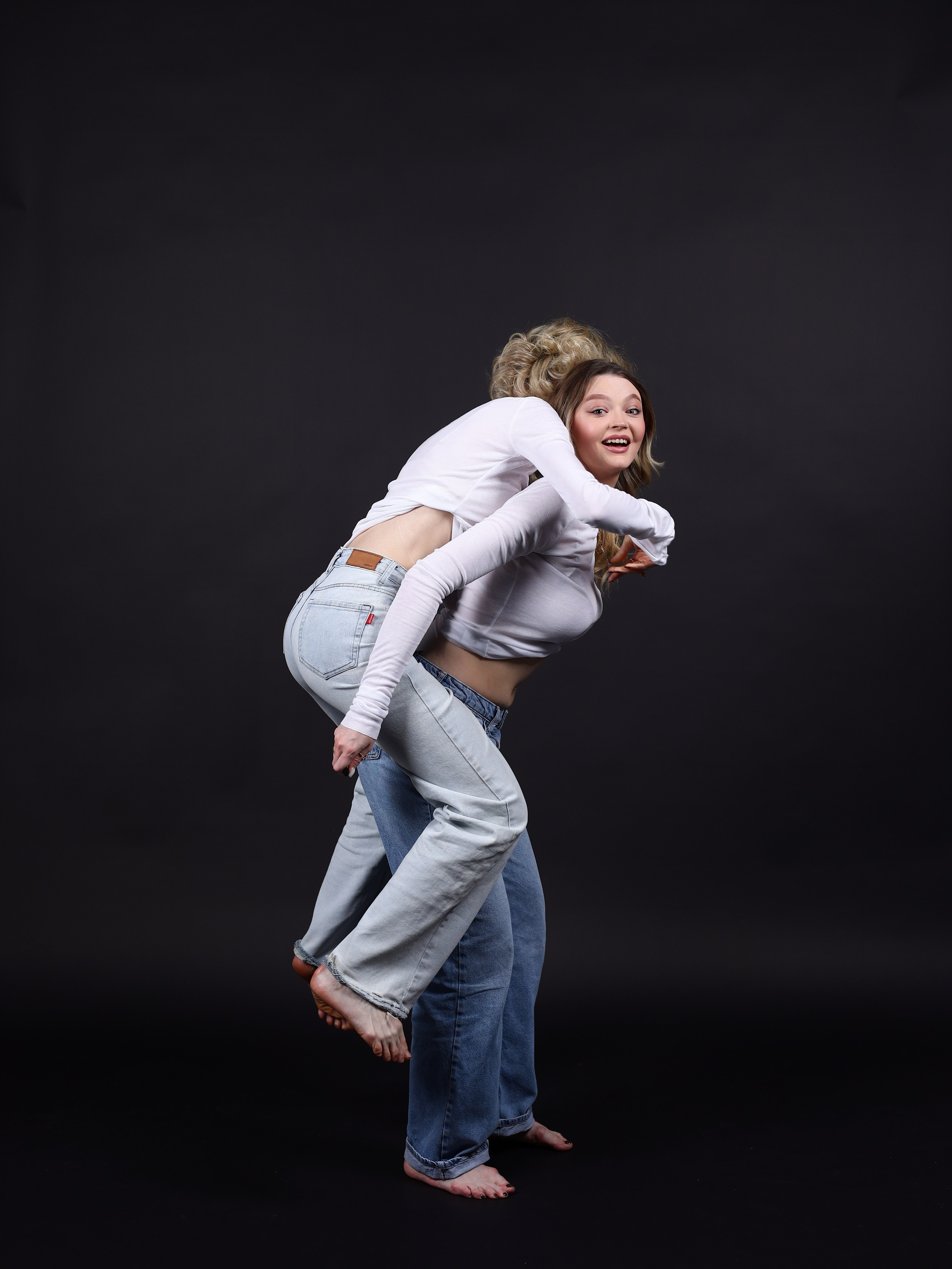 Дарья и Анна. Фотостудия без фотографа Чехов. Первая студия автопортрета в Чехове