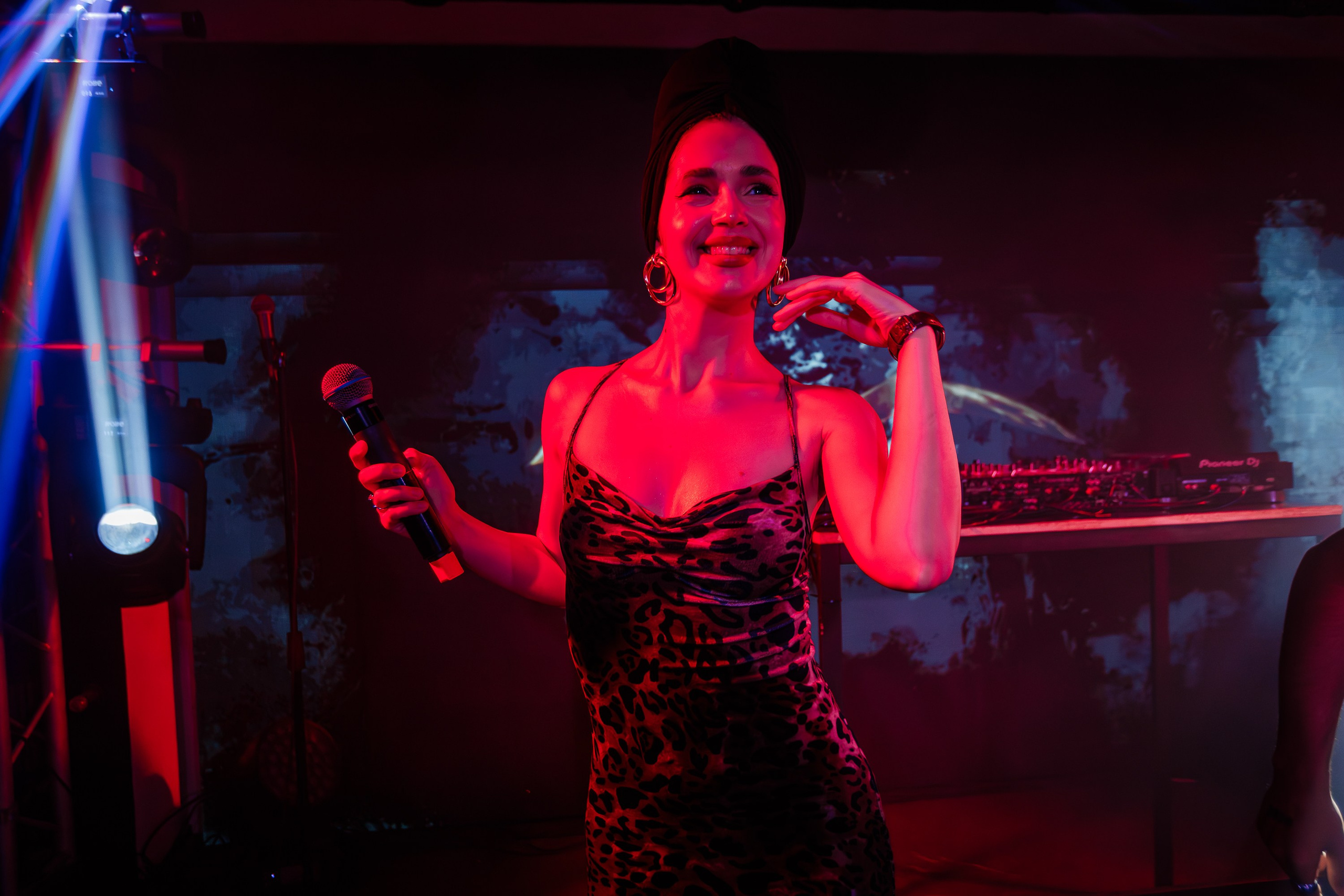 «КРАВЦ"_Чайка на пляже_Ялта_27.08.2025 г. Аминов Руслан | Фотограф