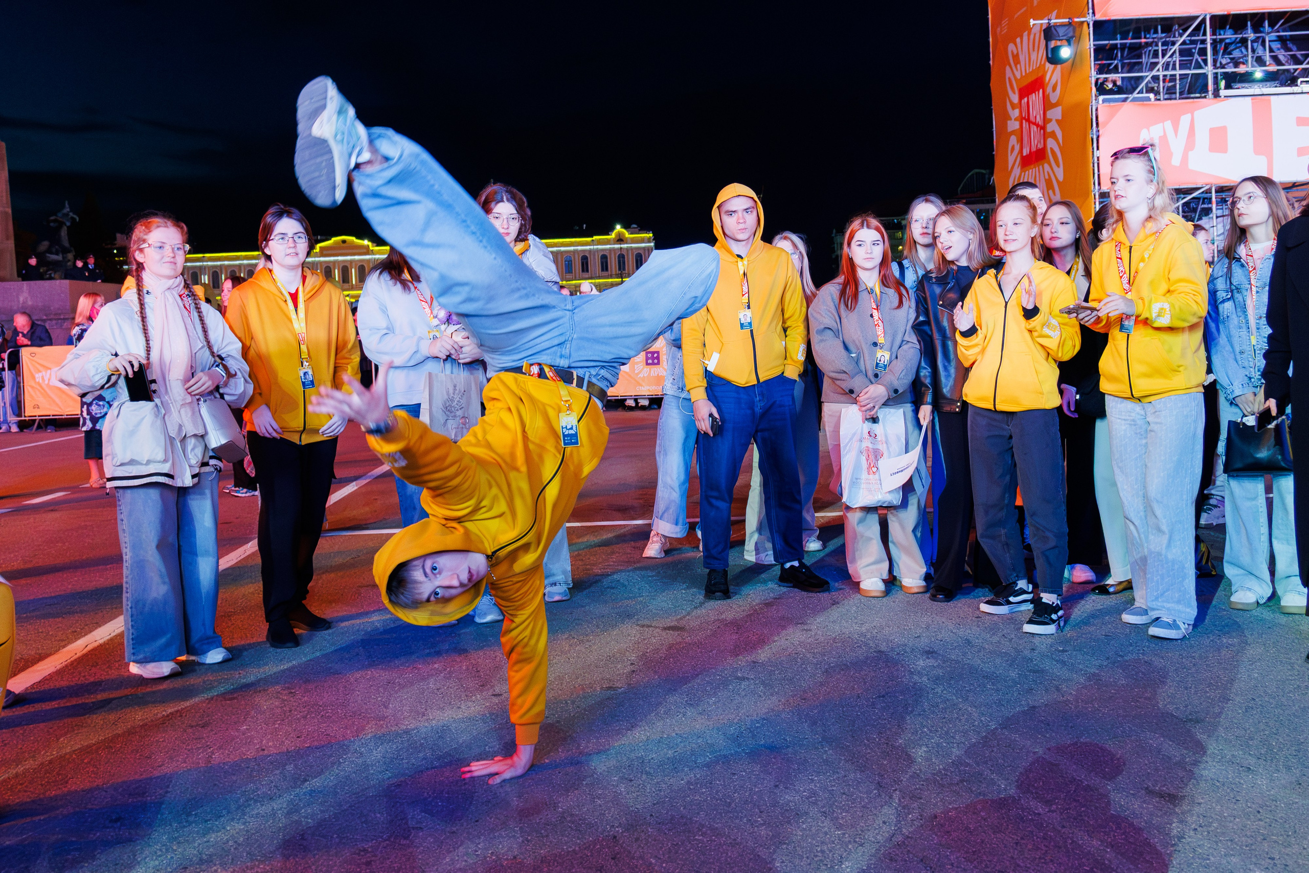 Студвесна в Ставрополе. Свадебный, семейный и репортажный фотограф в Южно-Сахалинске Артур Петросян