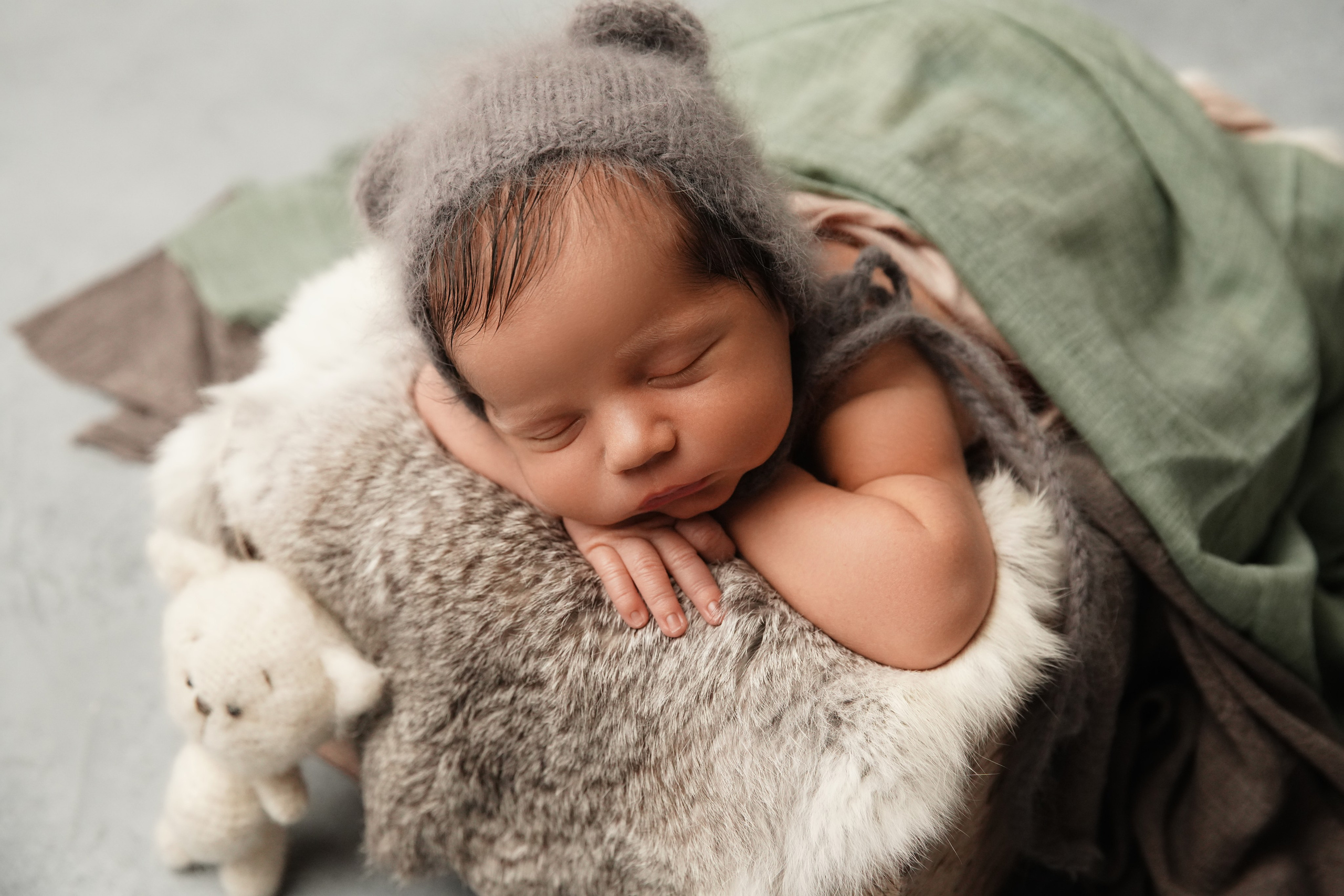 Мальчики. Фотограф новорожденных. Семейный и детский фотограф в городе Сургуте