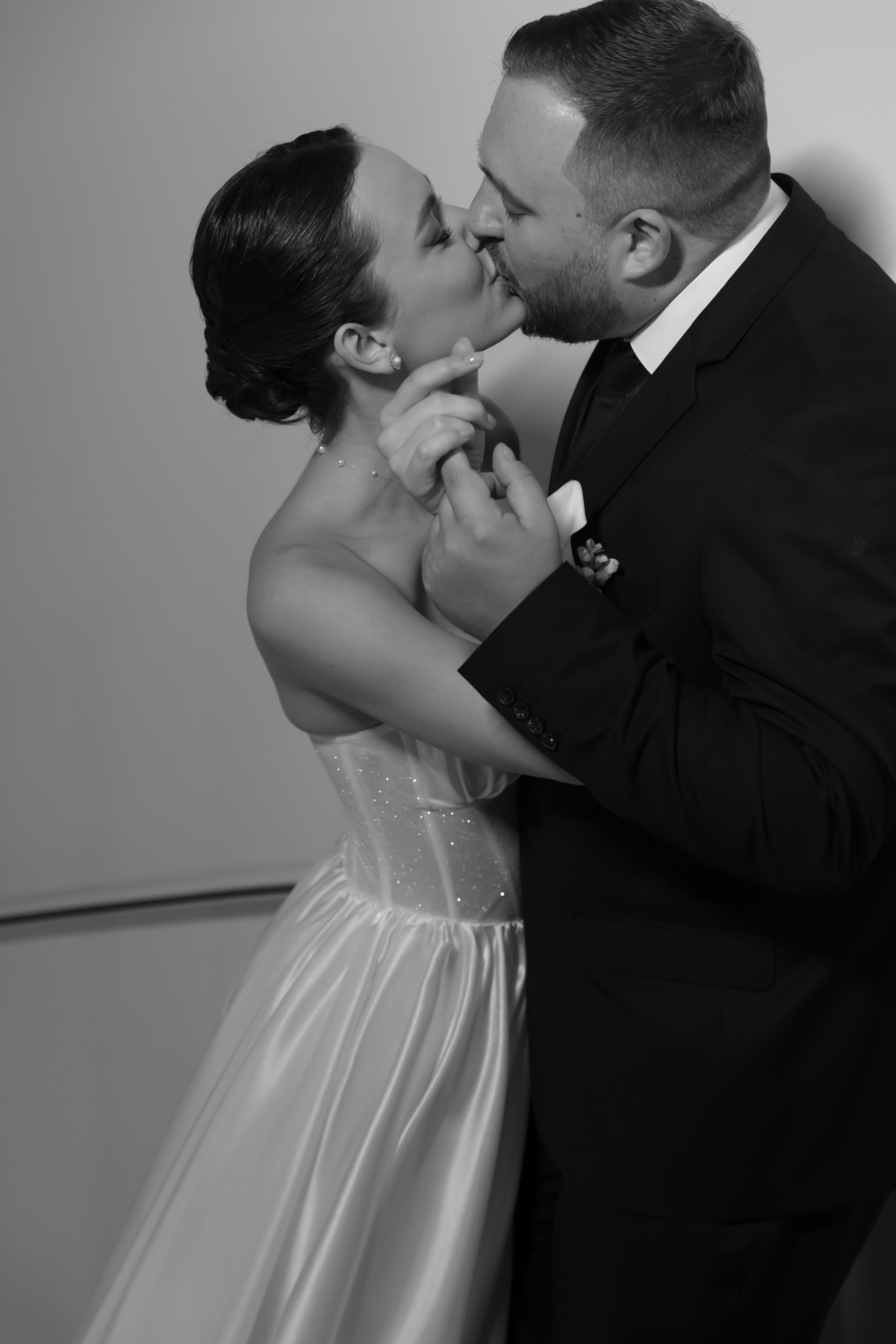 Ты рядом со мной, и это — самый чистый кайф! ♥. Свадебный фотограф Калининград