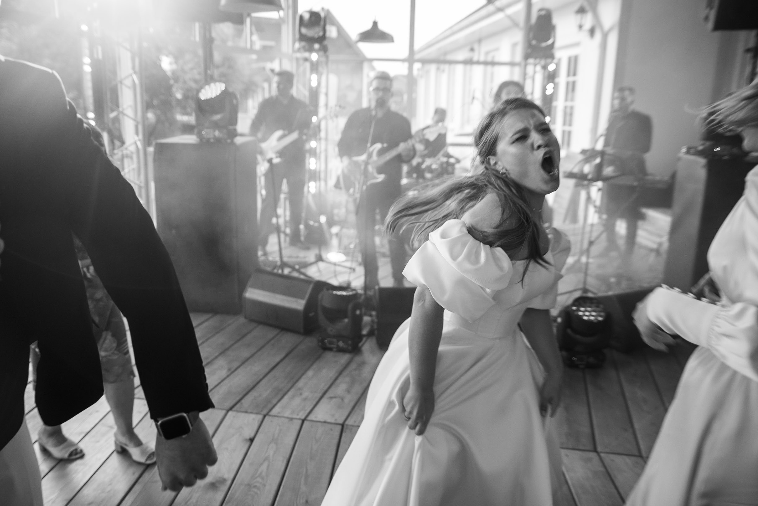 RED. Wedding photographer in Europe