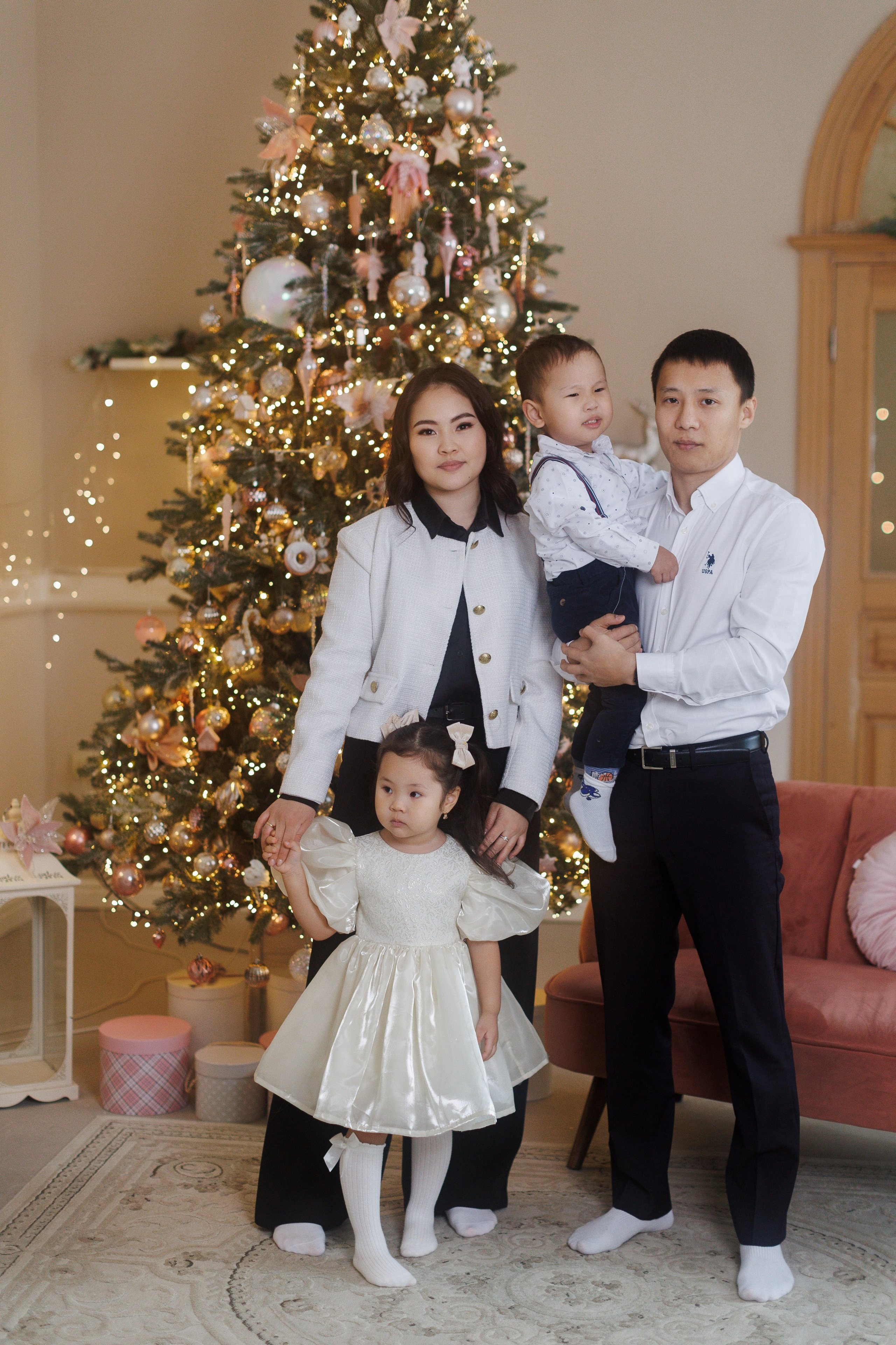 Новогодняя история одной семьи. Photograph Svetlana Volkova