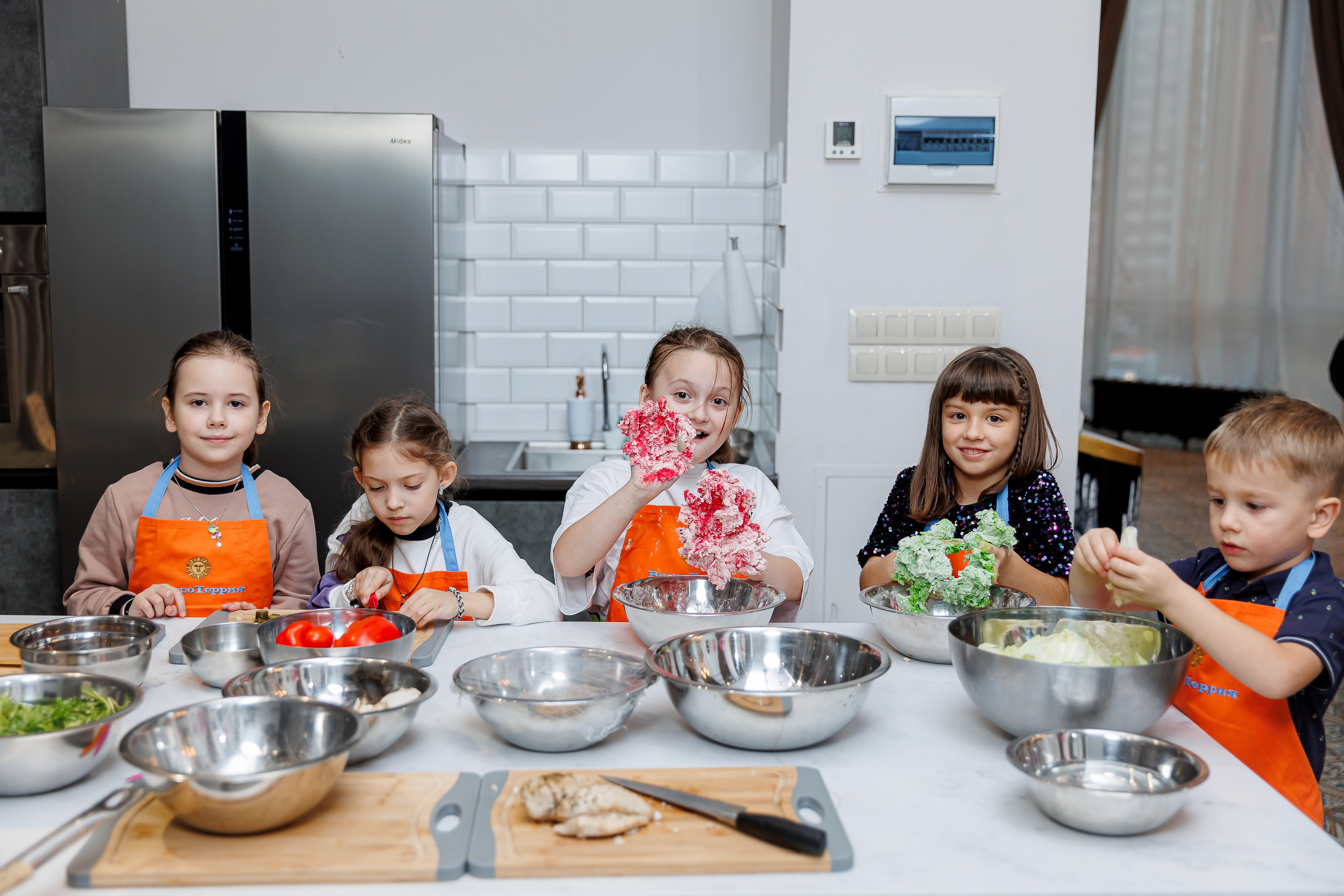 День рождения Насти «Венсдэй во Вкусотеррии». Семейный и детский фотограф Комина Елена, Власиха, Одинцово
