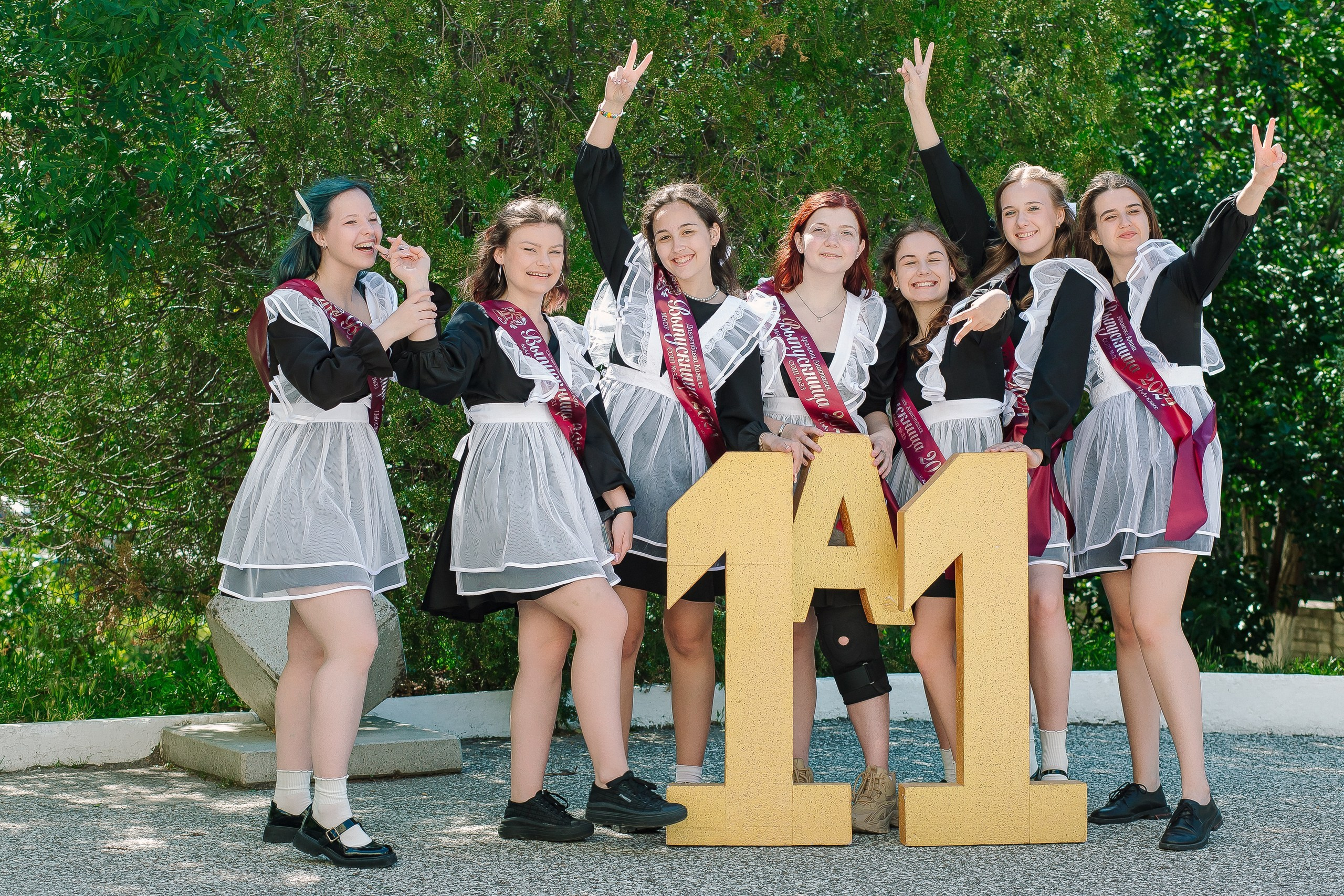 11 класс 33 школа. Выпускные альбомы Натальи Бутко: Новороссийск, Анапа, Геленджик